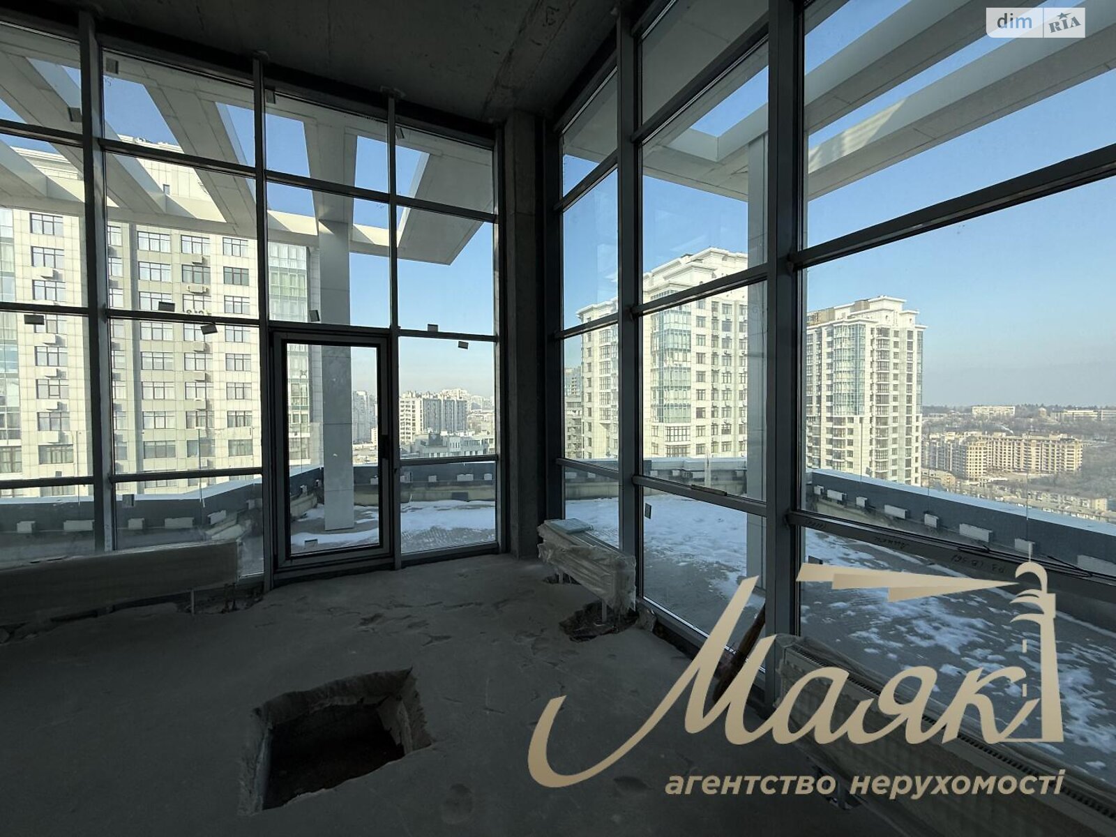 Продажа трехкомнатной квартиры в Киеве, на ул. Андрея Верхогляда 17Б, район Черная Гора фото 1 Продажа трехкомнатной квартиры в Киеве, на ул. Андрея Верхогляда 17Б, район Черная Гора фото 1