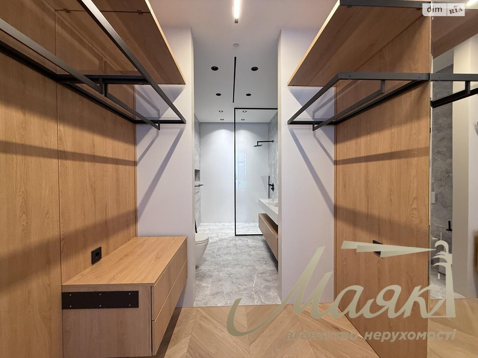 Продаж трикімнатної квартири в Києві, на вул. Андрія Верхогляда 15Б, район Чорна Гора фото 1 Продаж трикімнатної квартири в Києві, на вул. Андрія Верхогляда 15Б, район Чорна Гора фото 1