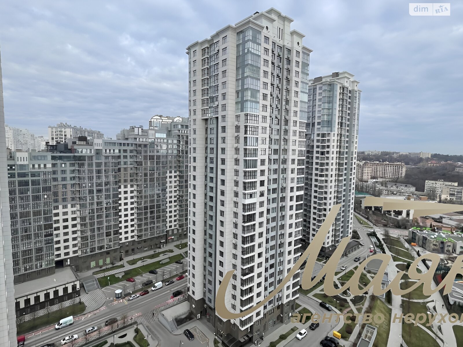 Продаж семикімнатної квартири в Києві, на вул. Андрія Верхогляда 19А, район Чорна Гора фото 1 Продаж семикімнатної квартири в Києві, на вул. Андрія Верхогляда 19А, район Чорна Гора фото 1