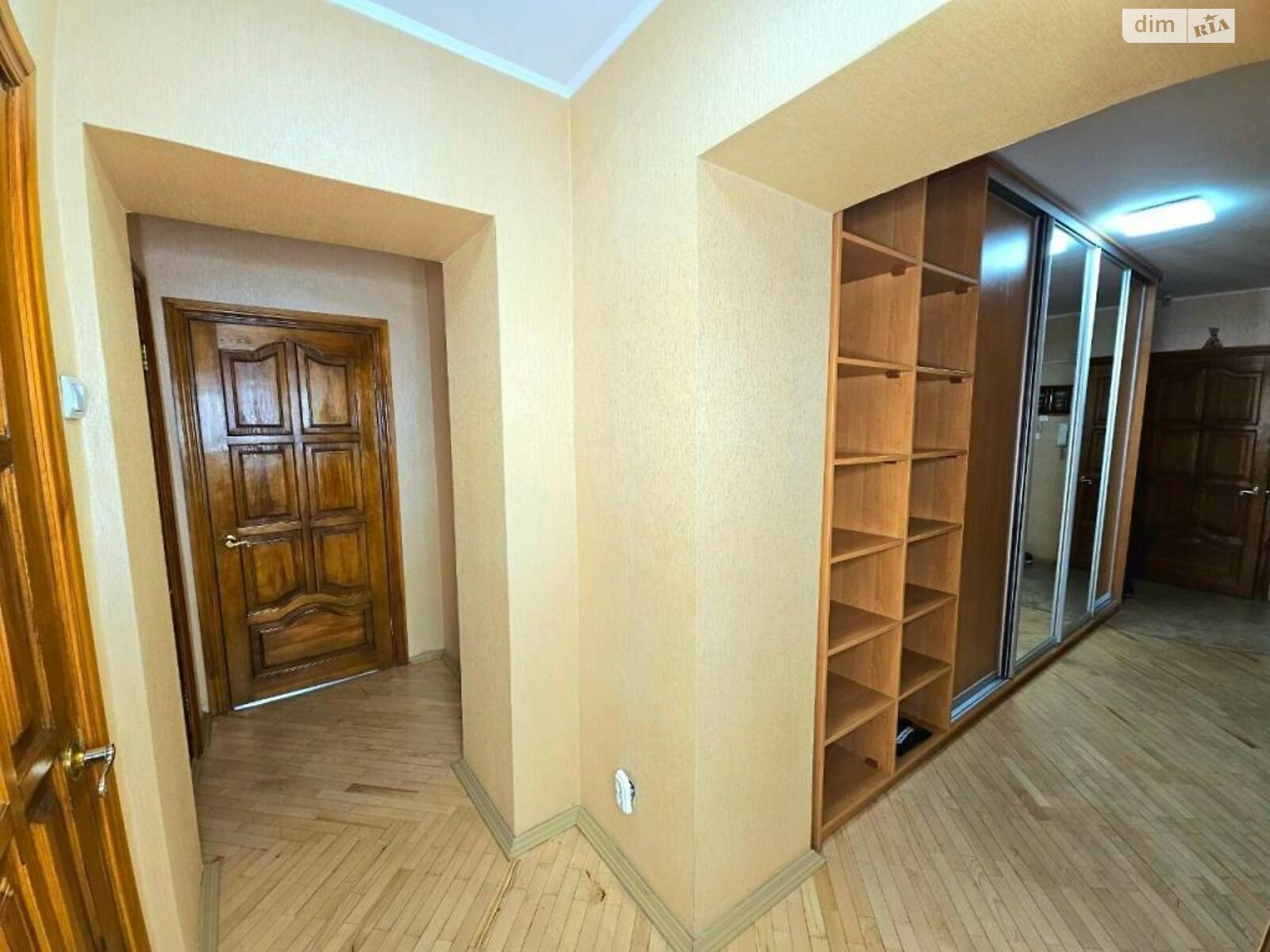 Продажа трехкомнатной квартиры в Киеве, на ул. Андрея Верхогляда 2, район Черная Гора фото 1 Продажа трехкомнатной квартиры в Киеве, на ул. Андрея Верхогляда 2, район Черная Гора фото 1
