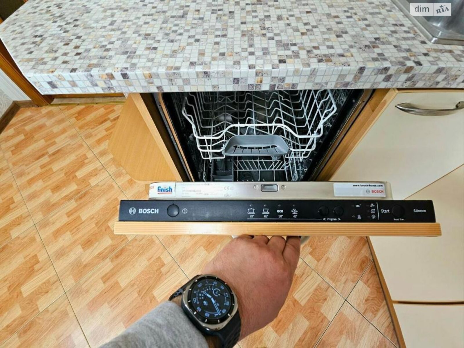 Продажа трехкомнатной квартиры в Киеве, на ул. Андрея Верхогляда 2, район Черная Гора фото 1 Продажа трехкомнатной квартиры в Киеве, на ул. Андрея Верхогляда 2, район Черная Гора фото 1