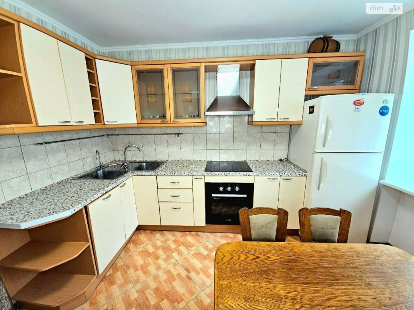 Продажа трехкомнатной квартиры в Киеве, на ул. Андрея Верхогляда 2, район Черная Гора фото 1 Продажа трехкомнатной квартиры в Киеве, на ул. Андрея Верхогляда 2, район Черная Гора фото 1