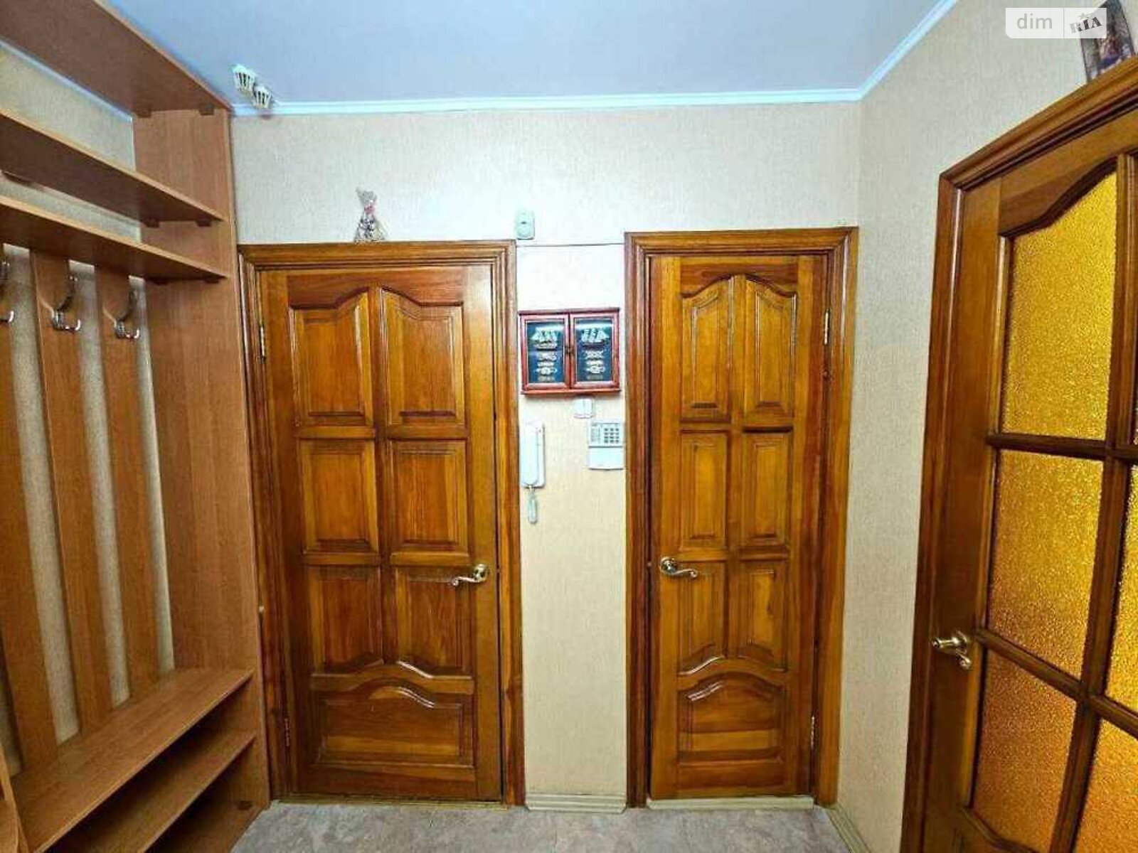 Продаж трикімнатної квартири в Києві, на вул. Андрія Верхогляда 2, район Чорна Гора фото 1 Продаж трикімнатної квартири в Києві, на вул. Андрія Верхогляда 2, район Чорна Гора фото 1