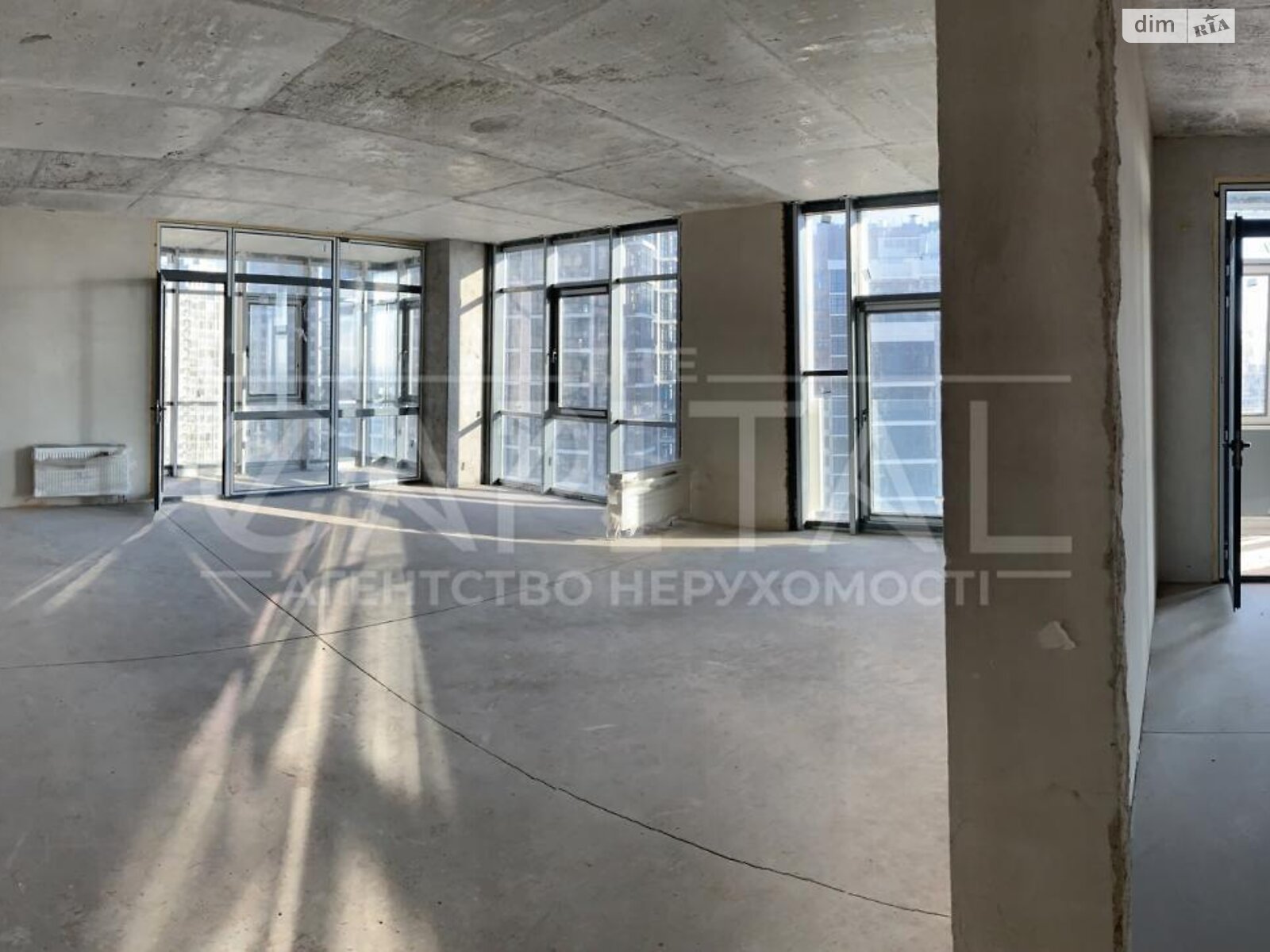 Продаж чотирикімнатної квартири в Києві, на вул. Андрія Верхогляда 17Б, район Чорна Гора фото 1