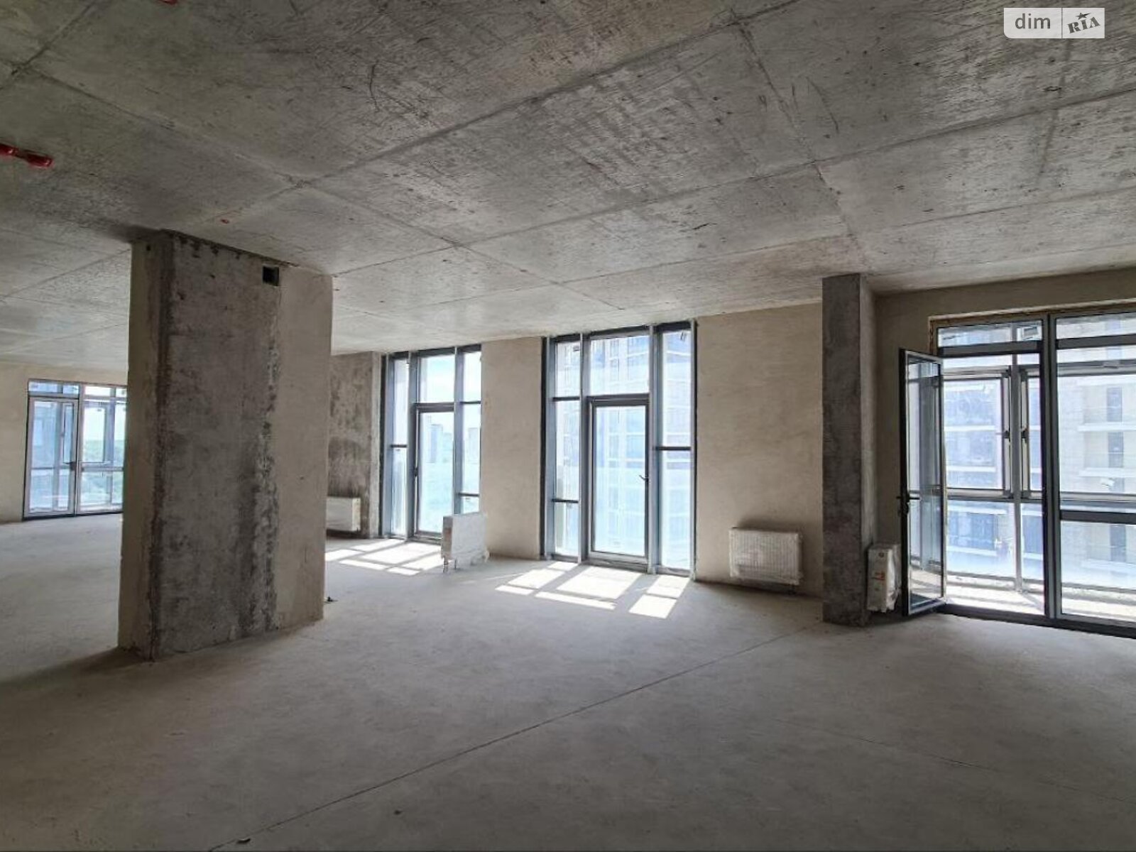 Продаж чотирикімнатної квартири в Києві, на вул. Андрія Верхогляда 17Б, район Чорна Гора фото 1