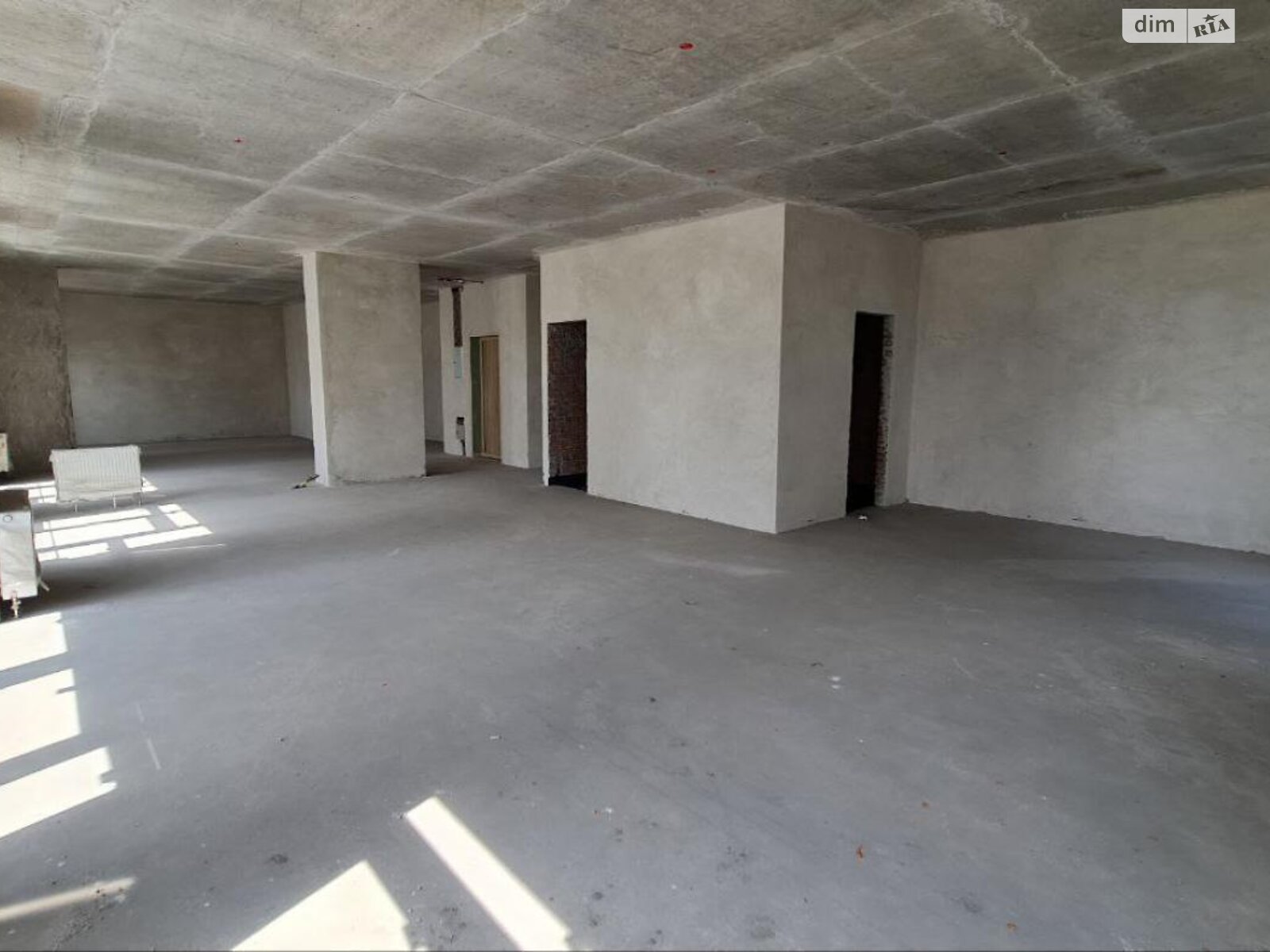 Продаж чотирикімнатної квартири в Києві, на вул. Андрія Верхогляда 17Б, район Чорна Гора фото 1