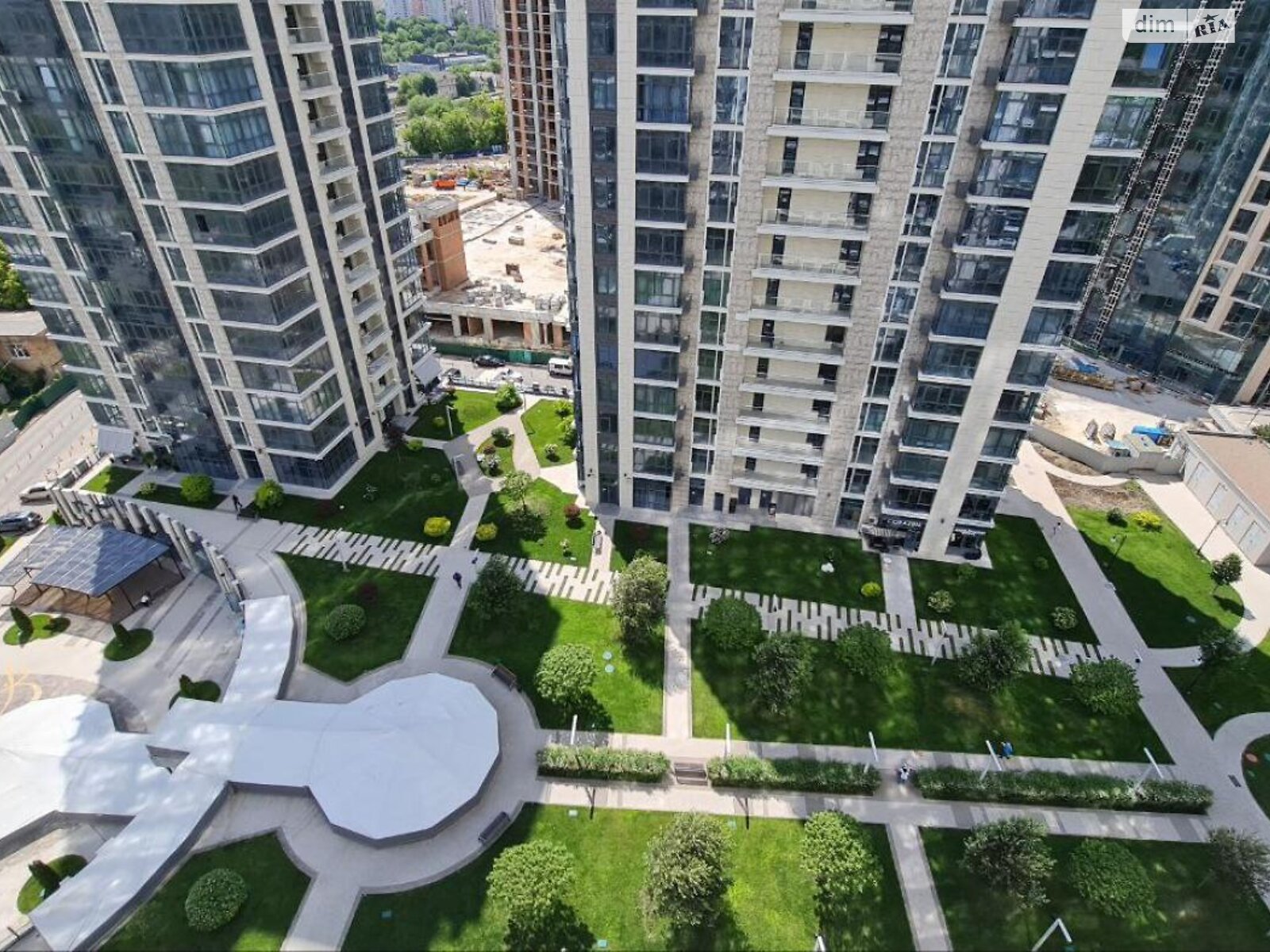 Продаж чотирикімнатної квартири в Києві, на вул. Андрія Верхогляда 17Б, район Чорна Гора фото 1