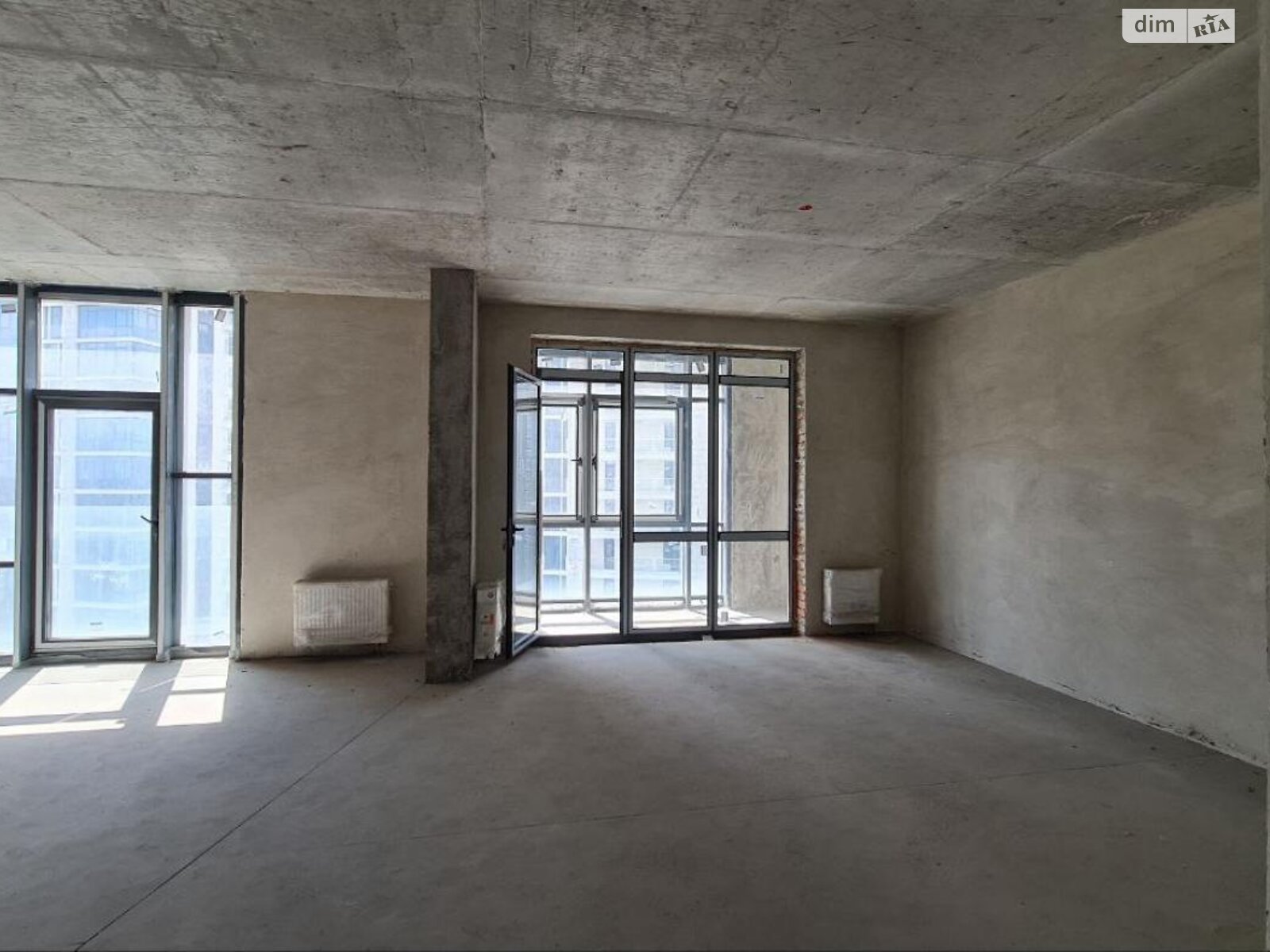 Продаж чотирикімнатної квартири в Києві, на вул. Андрія Верхогляда 17Б, район Чорна Гора фото 1