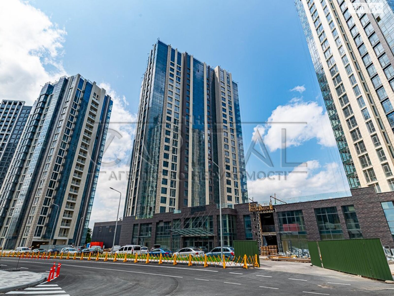 Продажа трехкомнатной квартиры в Киеве, на ул. Андрея Верхогляда 1-20, район Черная Гора фото 1