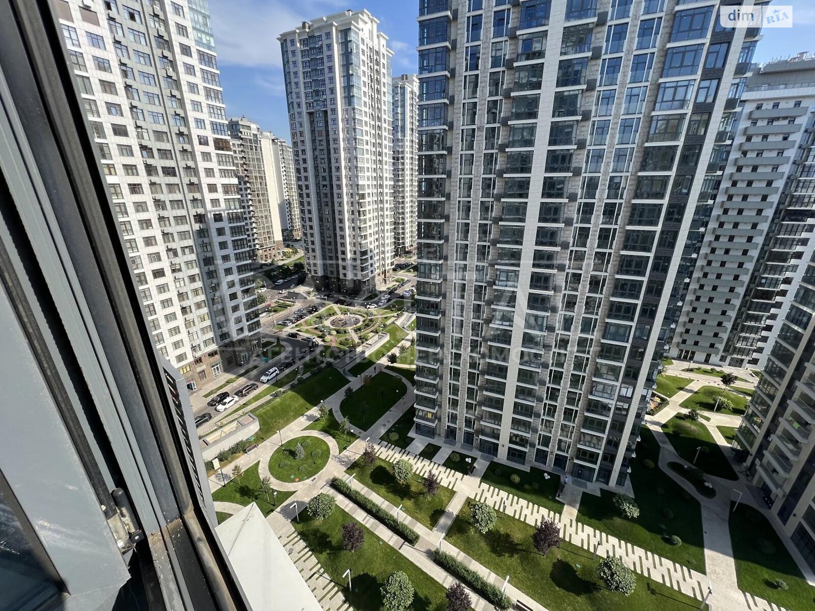 Продаж трикімнатної квартири в Києві, на вул. Андрія Верхогляда 19А, район Печерський фото 1 Продаж трикімнатної квартири в Києві, на вул. Андрія Верхогляда 19А, район Печерський фото 1