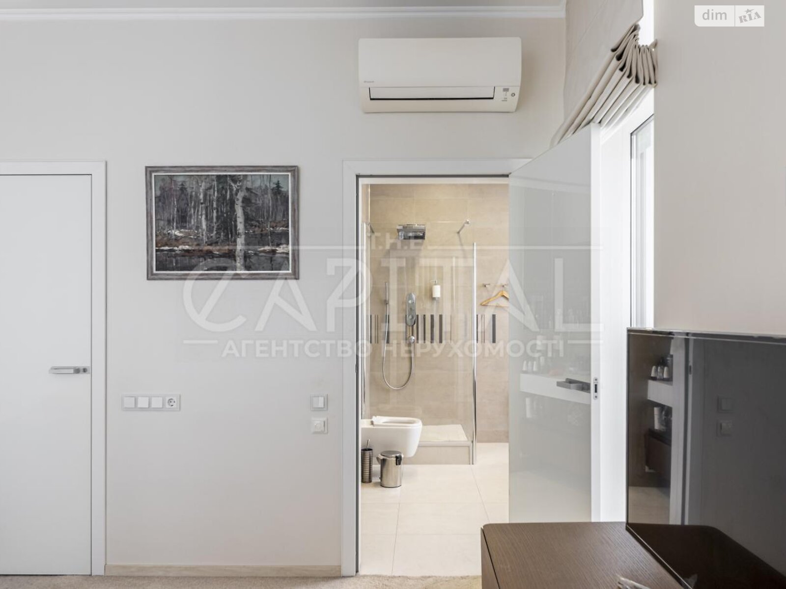 Продаж однокімнатної квартири в Києві, на вул. Андрія Верхогляда 16Б, район Печерський фото 1