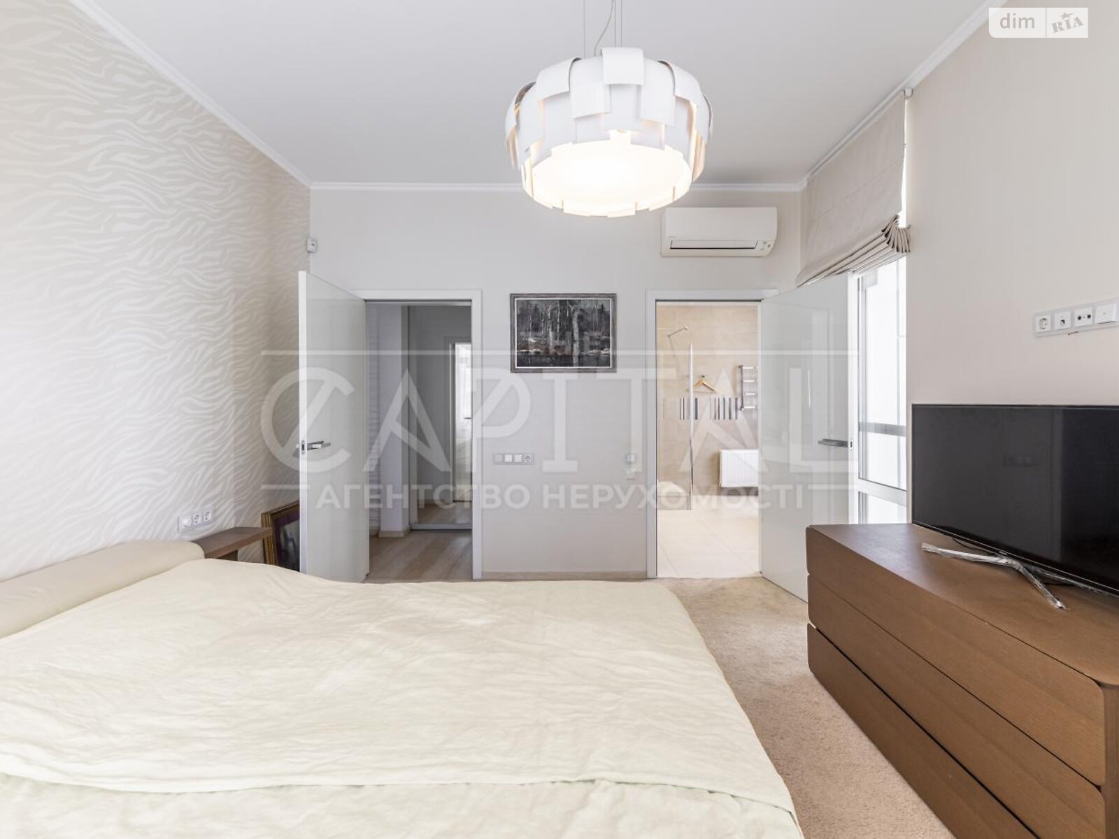 Продаж однокімнатної квартири в Києві, на вул. Андрія Верхогляда 16Б, район Печерський фото 1