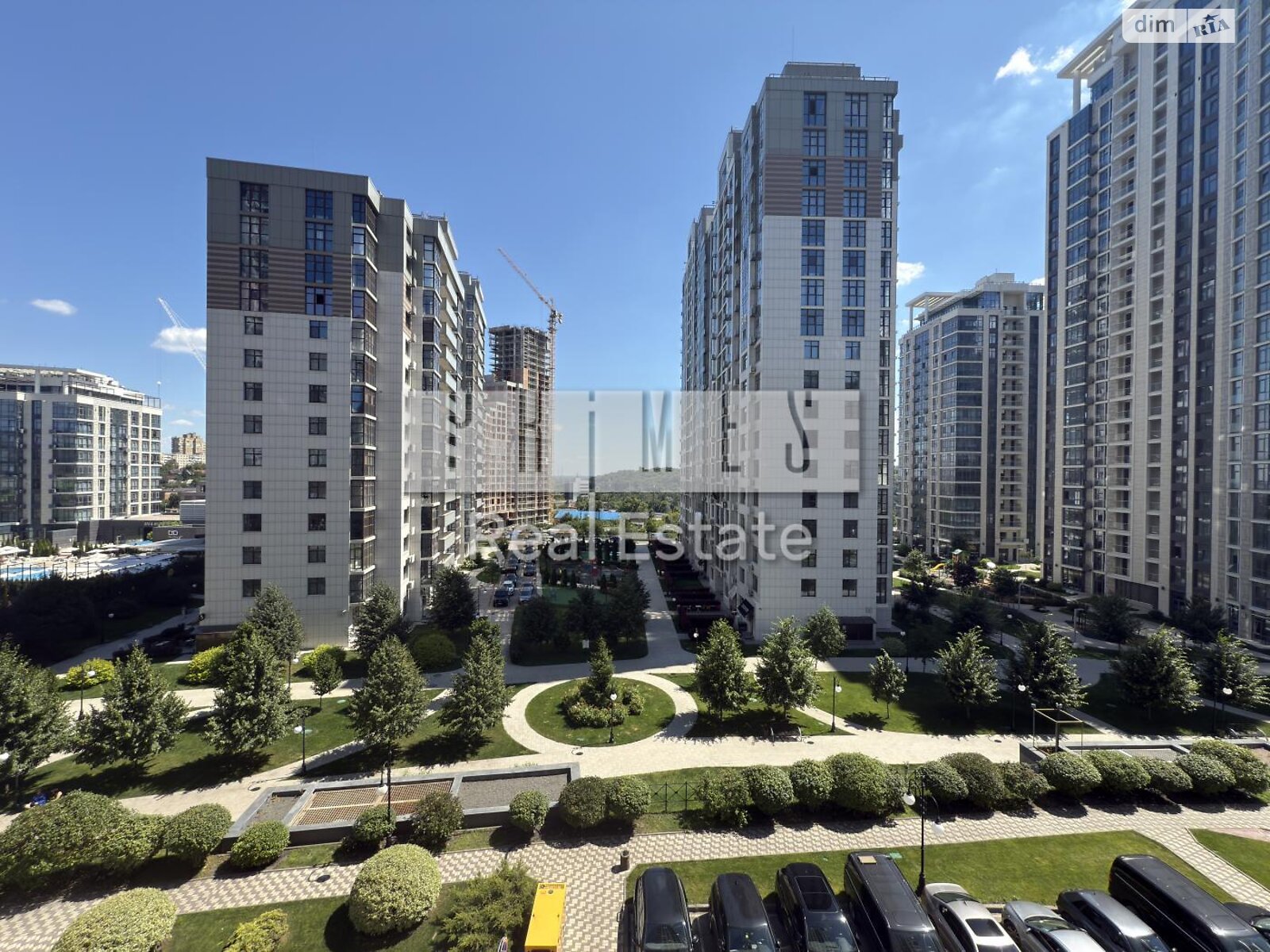 Продаж чотирикімнатної квартири в Києві, на вул. Андрія Верхогляда 15, район Чорна Гора фото 1