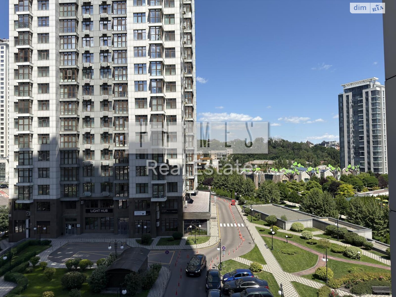 Продаж чотирикімнатної квартири в Києві, на вул. Андрія Верхогляда 15, район Чорна Гора фото 1