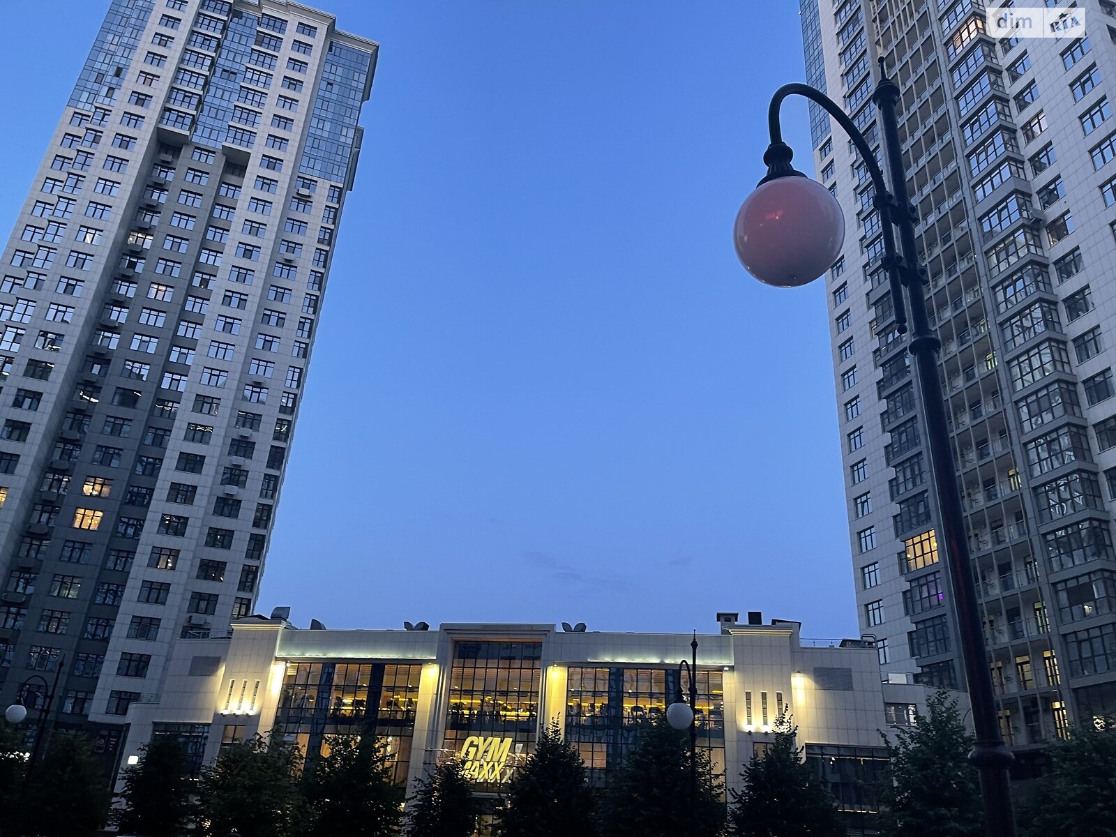 Продажа четырехкомнатной квартиры в Киеве, на ул. Андрея Верхогляда 14, район Черная Гора фото 1 Продажа четырехкомнатной квартиры в Киеве, на ул. Андрея Верхогляда 14, район Черная Гора фото 1