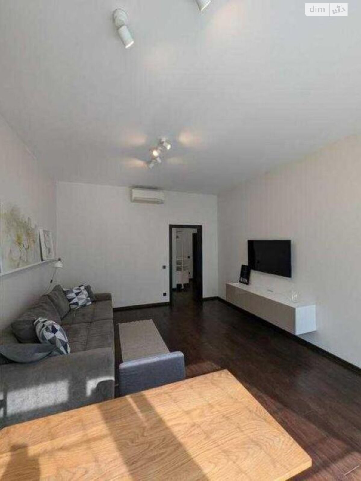 Продаж двокімнатної квартири в Києві, на вул. Андрія Верхогляда 5, район Чорна Гора фото 1 Продаж двокімнатної квартири в Києві, на вул. Андрія Верхогляда 5, район Чорна Гора фото 1