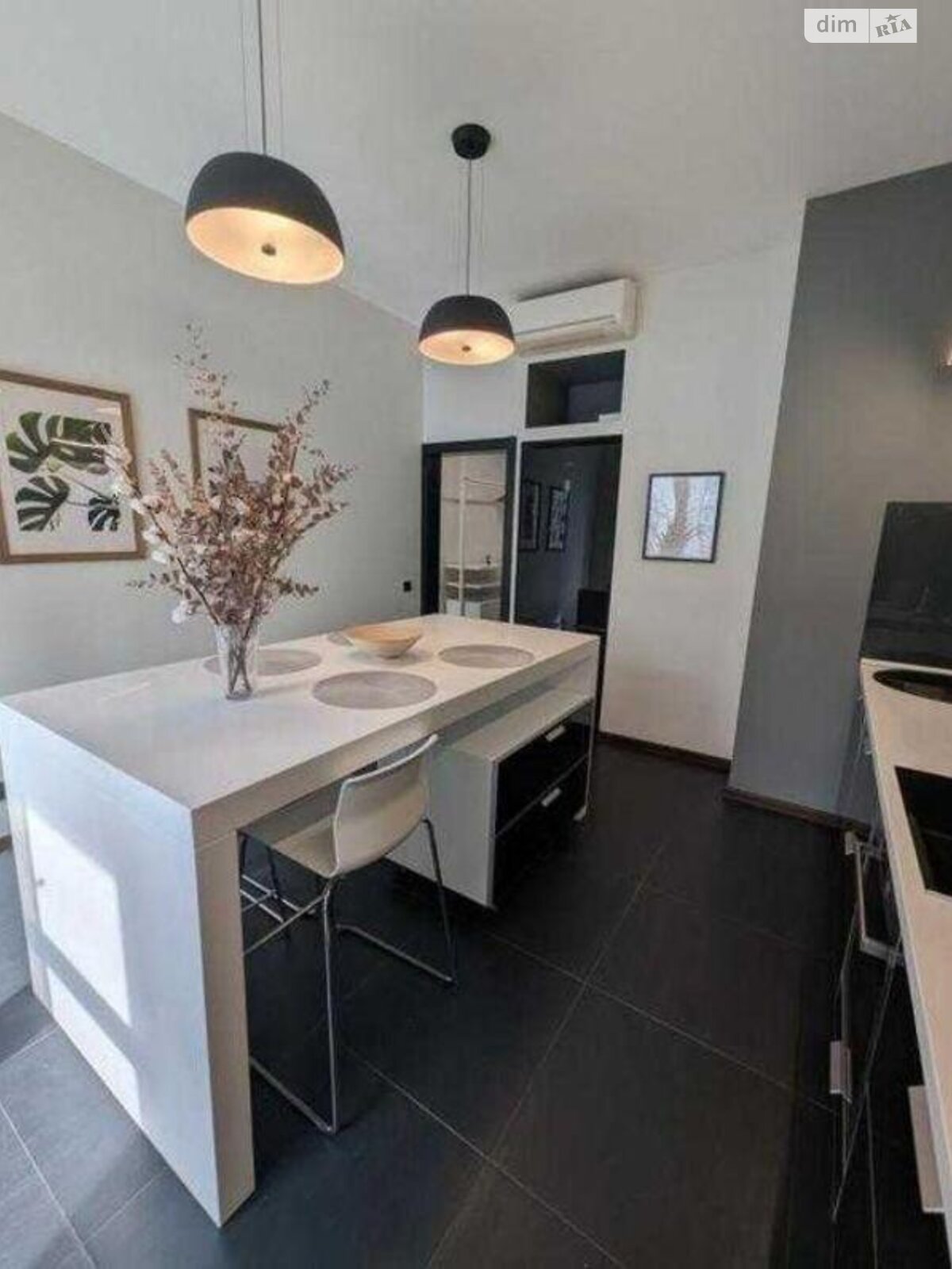 Продаж двокімнатної квартири в Києві, на вул. Андрія Верхогляда 5, район Чорна Гора фото 1 Продаж двокімнатної квартири в Києві, на вул. Андрія Верхогляда 5, район Чорна Гора фото 1