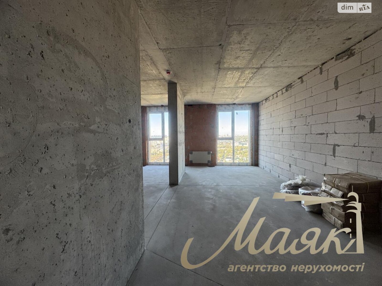 Продаж однокімнатної квартири в Києві, на вул. Андрія Верхогляда 30, район Печерський фото 1