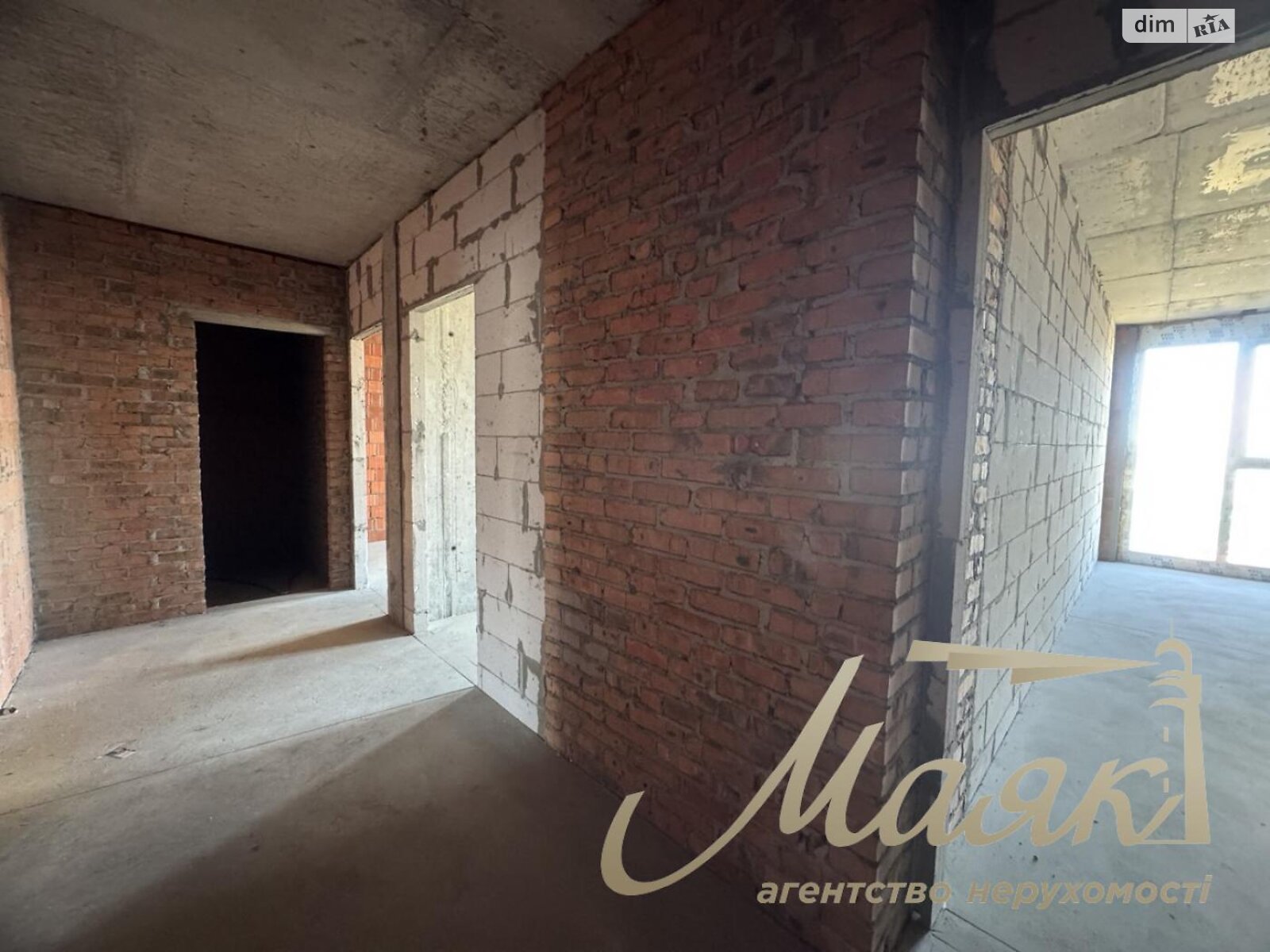 Продаж однокімнатної квартири в Києві, на вул. Андрія Верхогляда 30, район Печерський фото 1