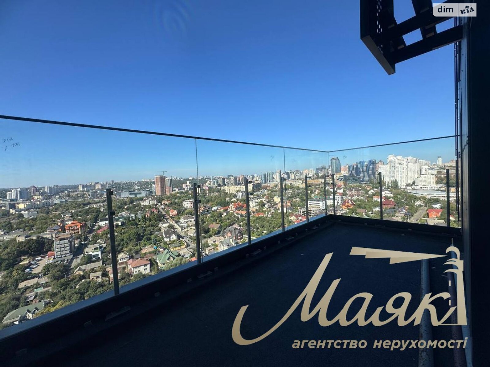 Продажа трехкомнатной квартиры в Киеве, на ул. Андрея Верхогляда 30, район Печерский фото 1 Продажа трехкомнатной квартиры в Киеве, на ул. Андрея Верхогляда 30, район Печерский фото 1