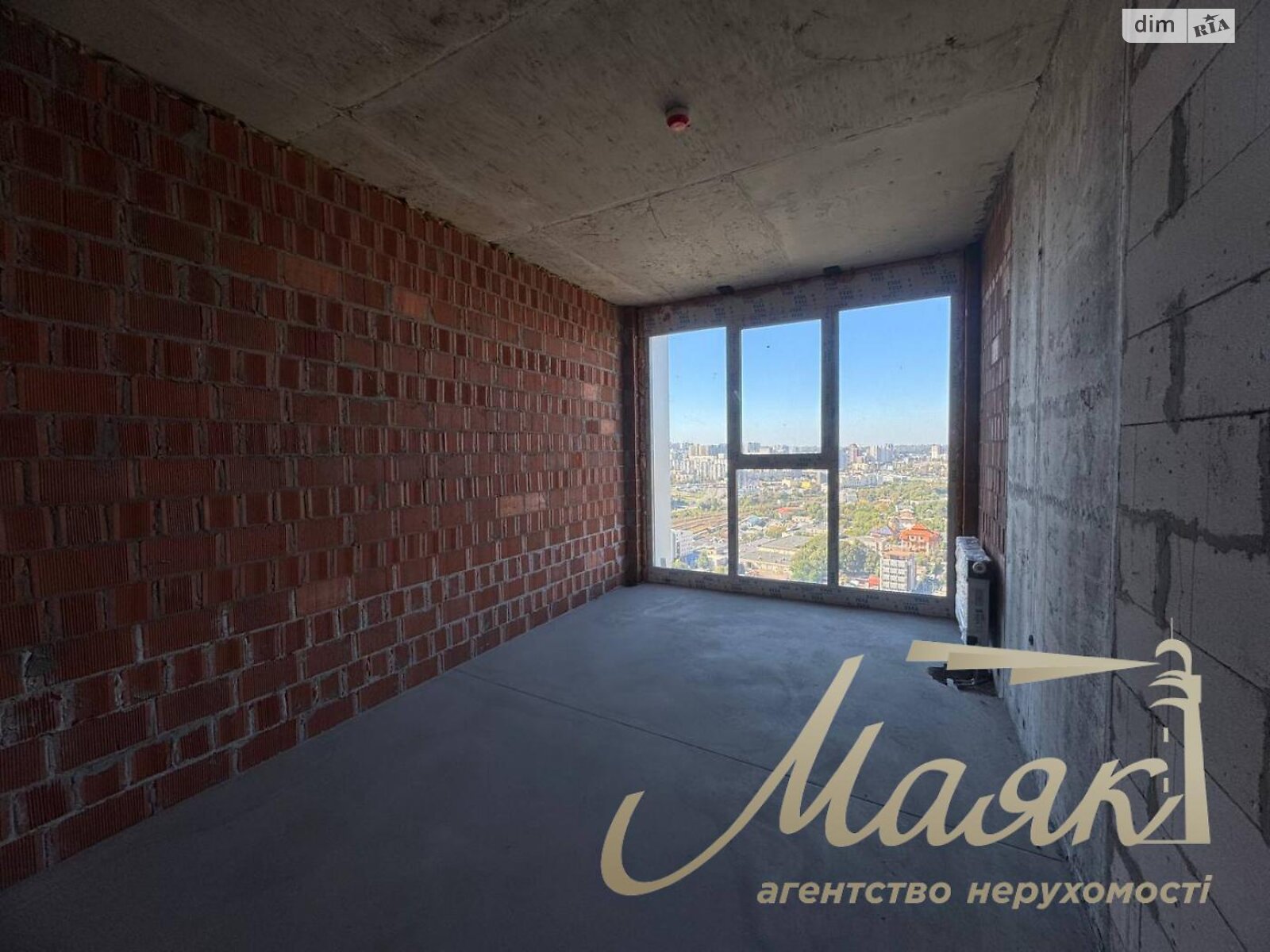 Продажа трехкомнатной квартиры в Киеве, на ул. Андрея Верхогляда 30, район Печерский фото 1 Продажа трехкомнатной квартиры в Киеве, на ул. Андрея Верхогляда 30, район Печерский фото 1