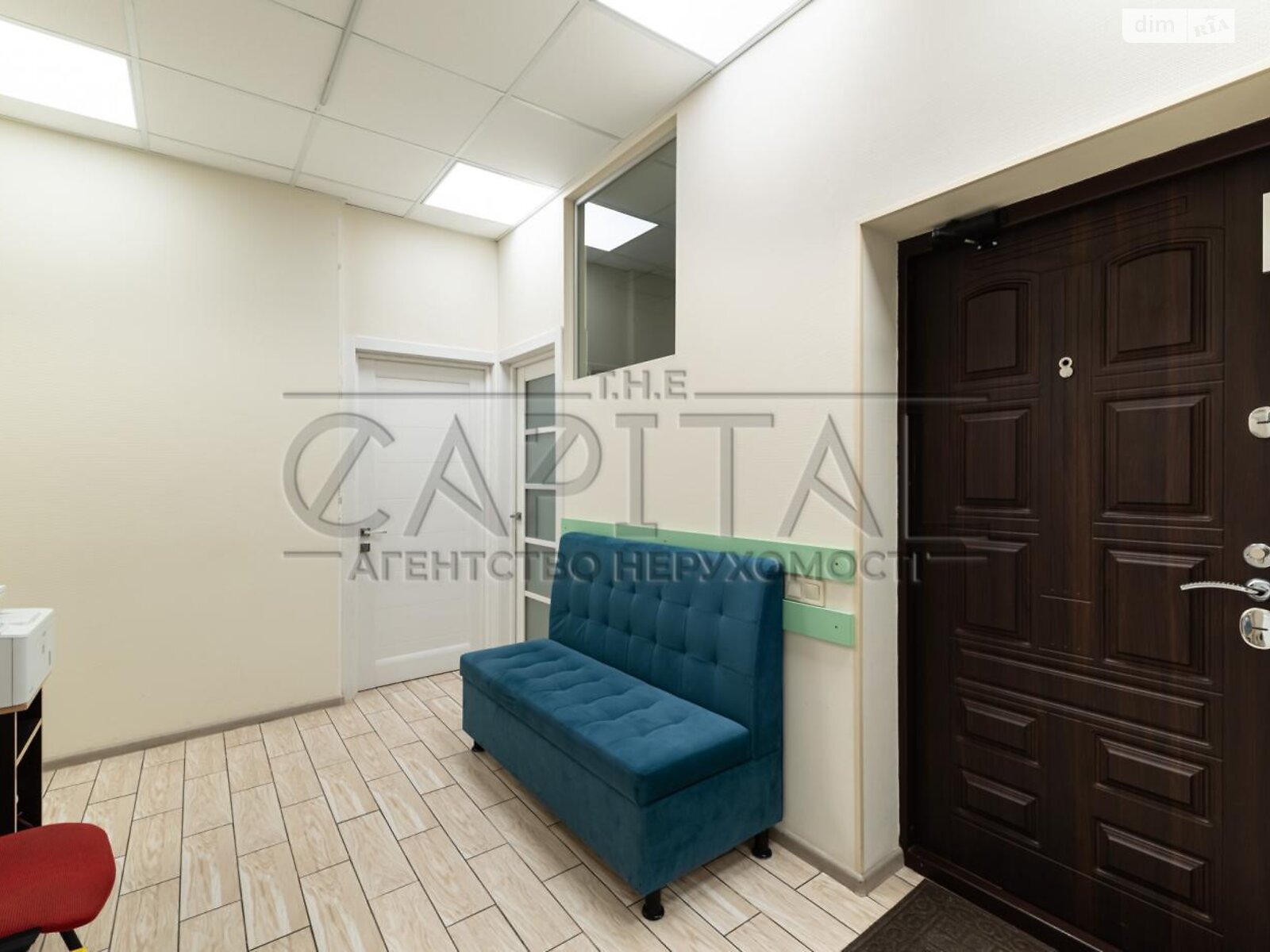 Продаж трикімнатної квартири в Києві, на вул. Андрія Верхогляда 15, район Чорна Гора фото 1 Продаж трикімнатної квартири в Києві, на вул. Андрія Верхогляда 15, район Чорна Гора фото 1