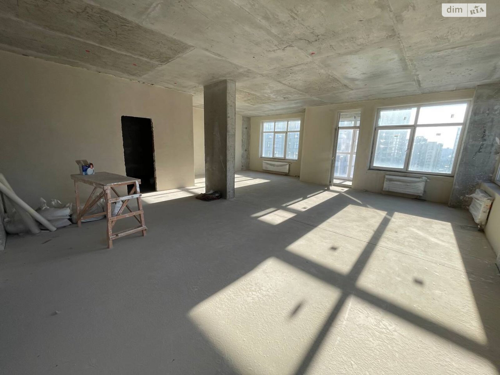 Продажа трехкомнатной квартиры в Киеве, на ул. Андрея Верхогляда 11, район Черная Гора фото 1 Продажа трехкомнатной квартиры в Киеве, на ул. Андрея Верхогляда 11, район Черная Гора фото 1