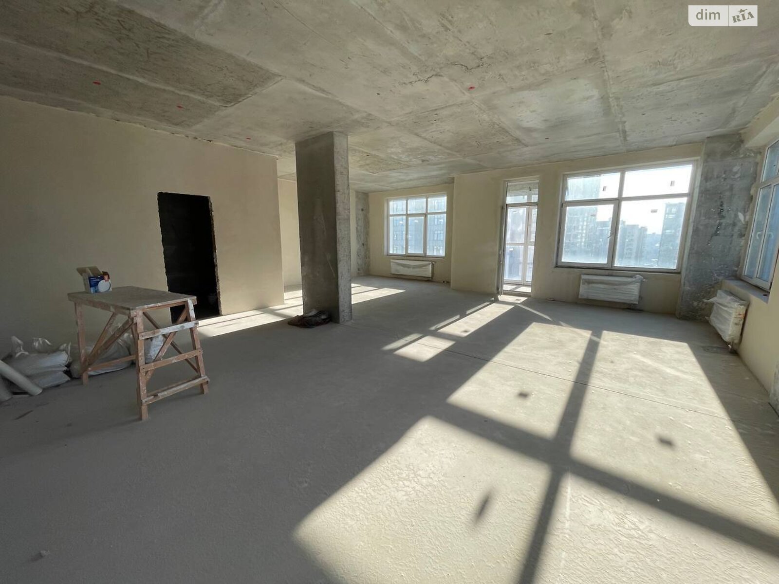 Продажа трехкомнатной квартиры в Киеве, на ул. Андрея Верхогляда 11, район Черная Гора фото 1 Продажа трехкомнатной квартиры в Киеве, на ул. Андрея Верхогляда 11, район Черная Гора фото 1