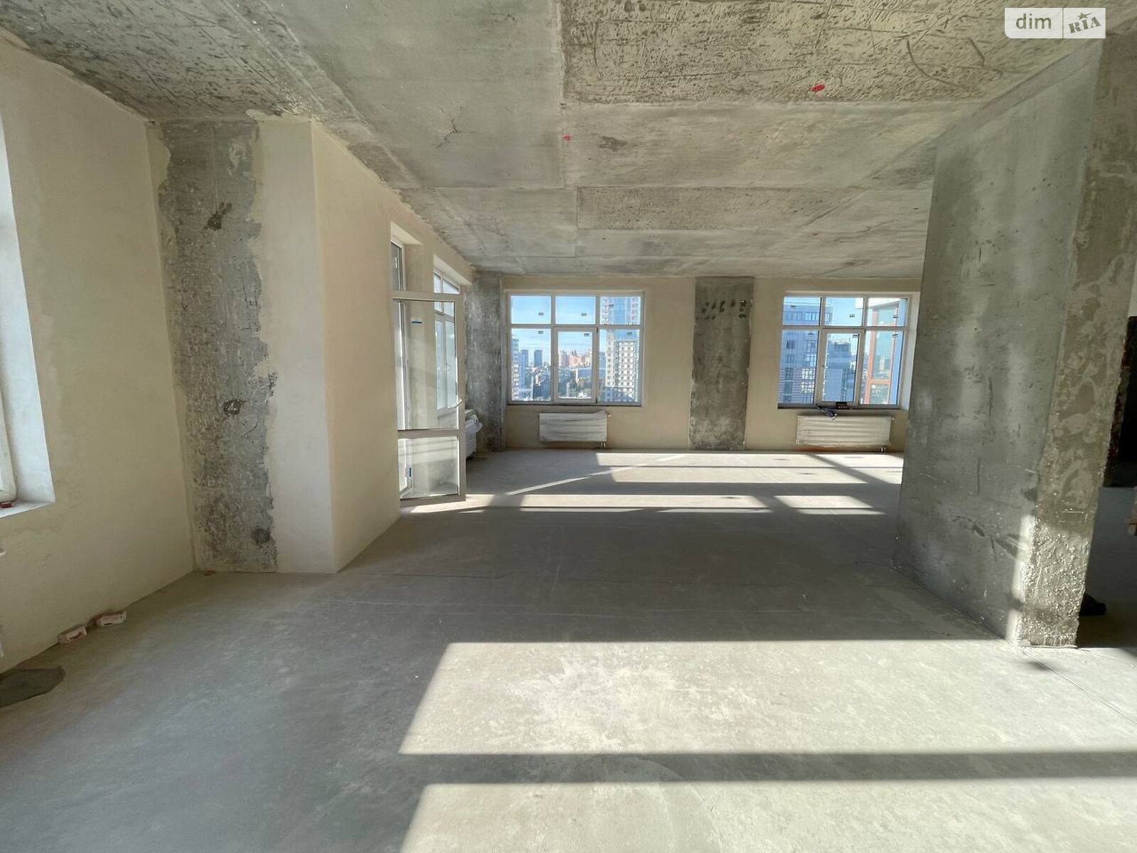 Продажа трехкомнатной квартиры в Киеве, на ул. Андрея Верхогляда 11, район Черная Гора фото 1 Продажа трехкомнатной квартиры в Киеве, на ул. Андрея Верхогляда 11, район Черная Гора фото 1