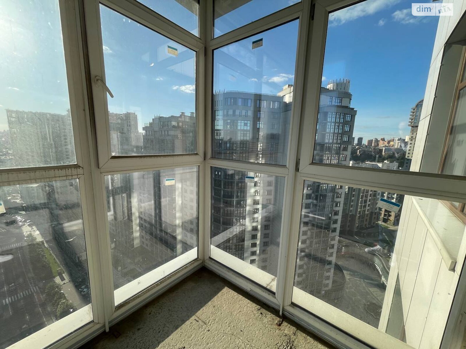 Продажа трехкомнатной квартиры в Киеве, на ул. Андрея Верхогляда 11, район Черная Гора фото 1 Продажа трехкомнатной квартиры в Киеве, на ул. Андрея Верхогляда 11, район Черная Гора фото 1