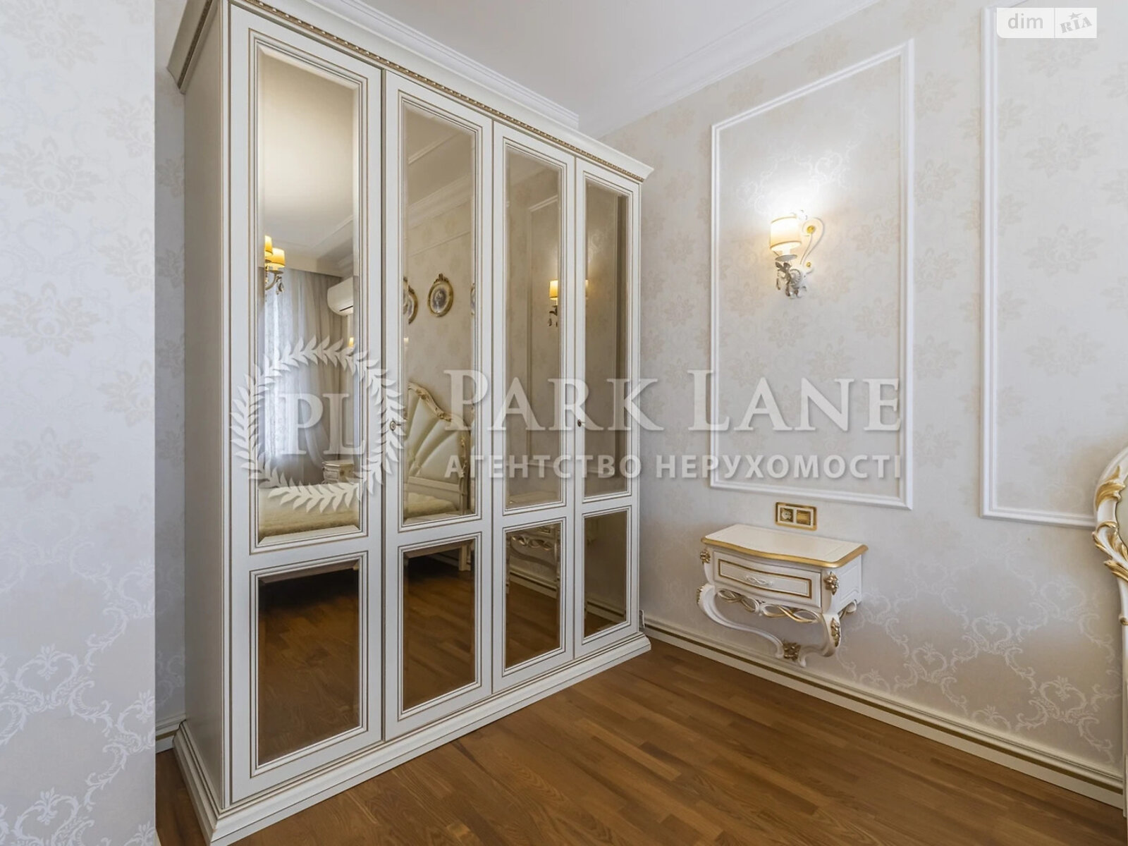 Продаж трикімнатної квартири в Києві, на вул. Андрія Верхогляда 15, район Чорна Гора фото 1