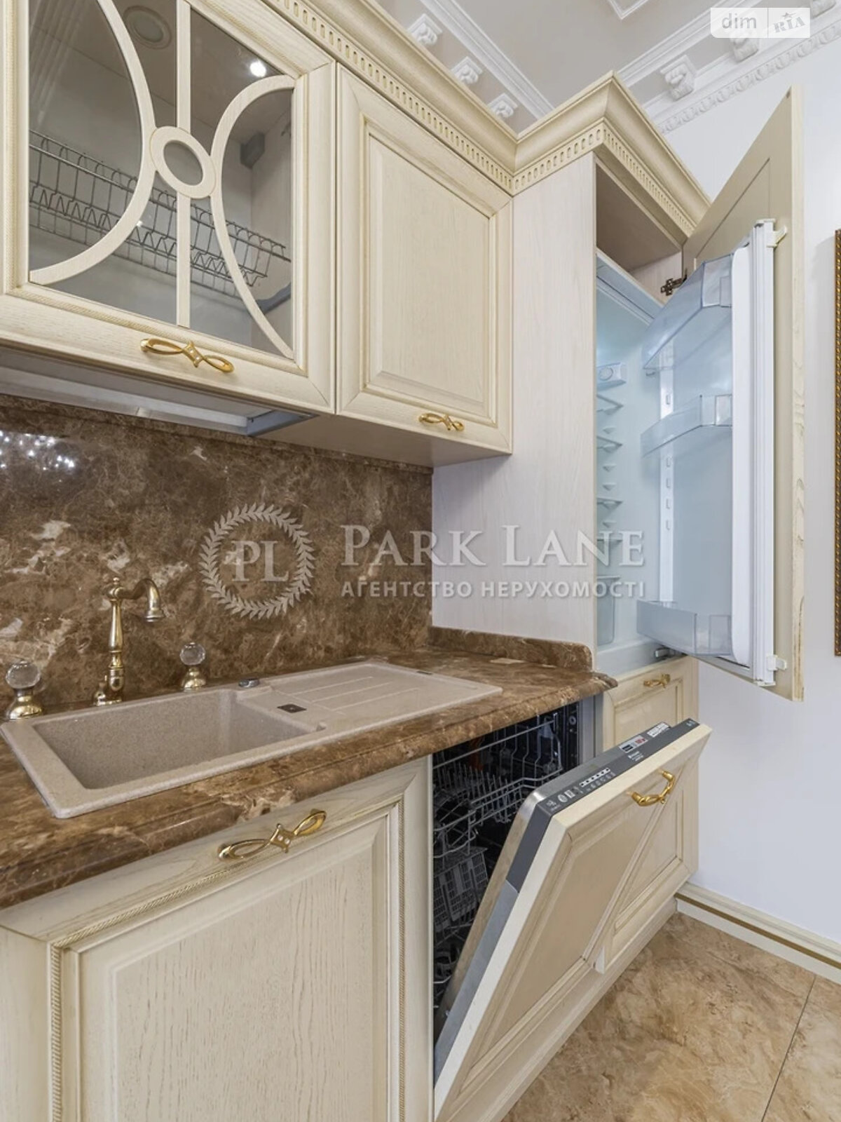 Продаж трикімнатної квартири в Києві, на вул. Андрія Верхогляда 15, район Чорна Гора фото 1