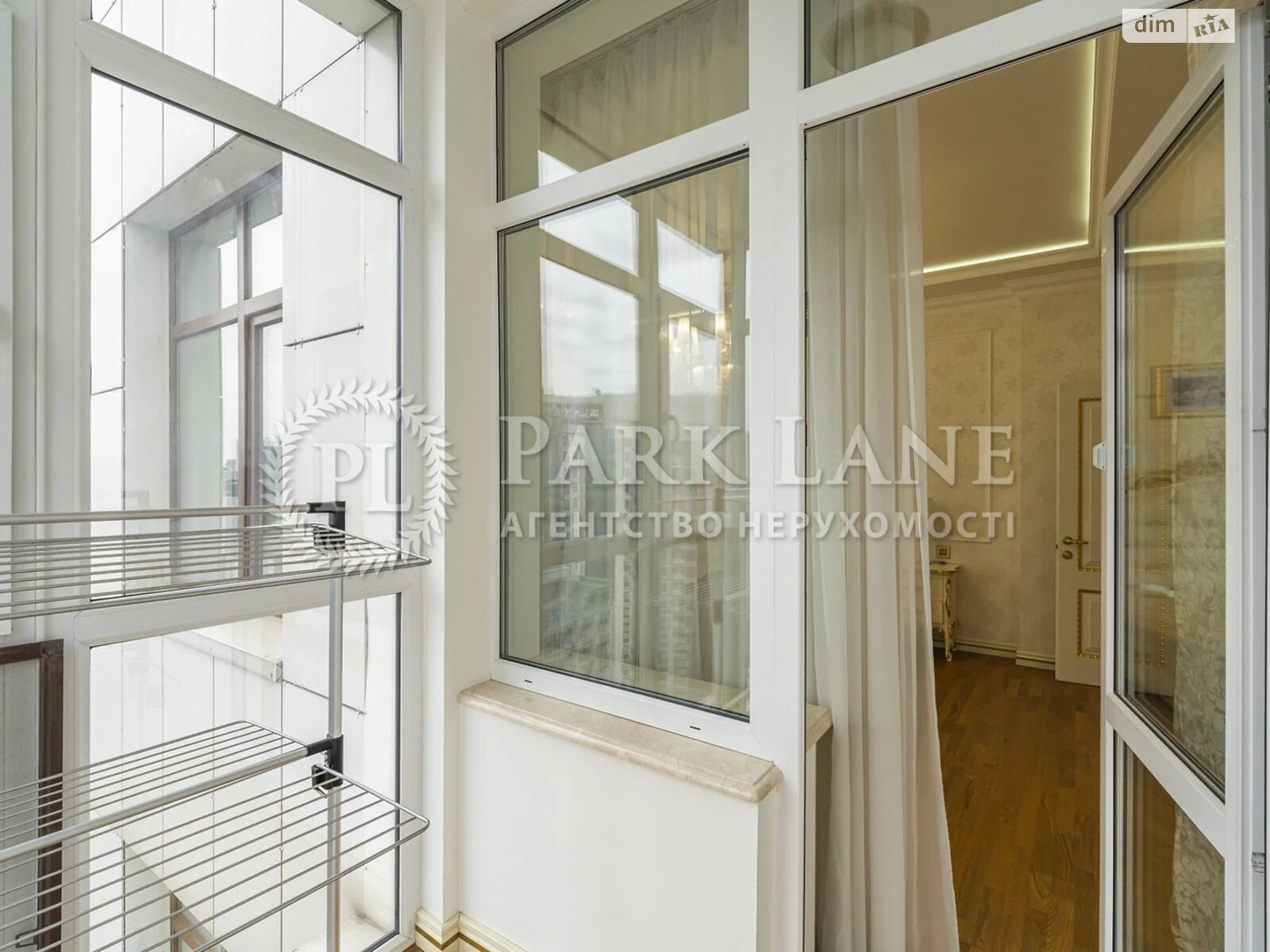 Продаж трикімнатної квартири в Києві, на вул. Андрія Верхогляда 15, район Чорна Гора фото 1