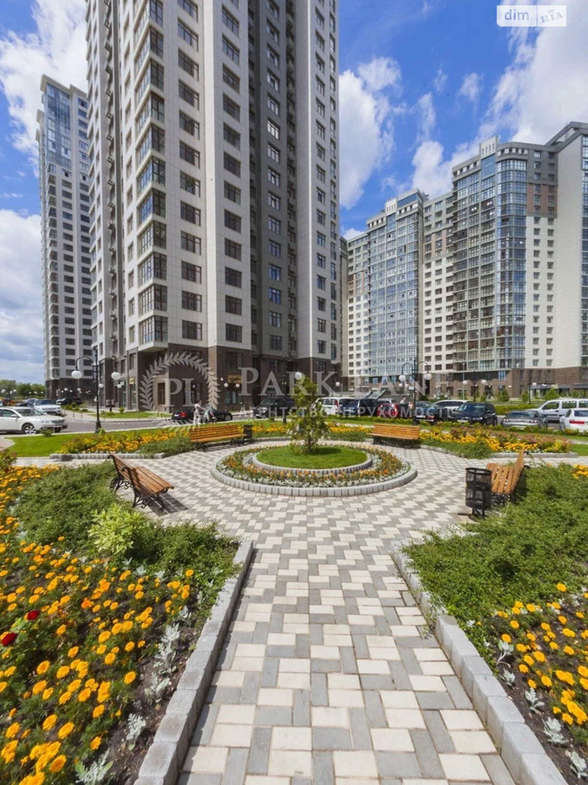 Продаж трикімнатної квартири в Києві, на вул. Андрія Верхогляда 15, район Чорна Гора фото 1