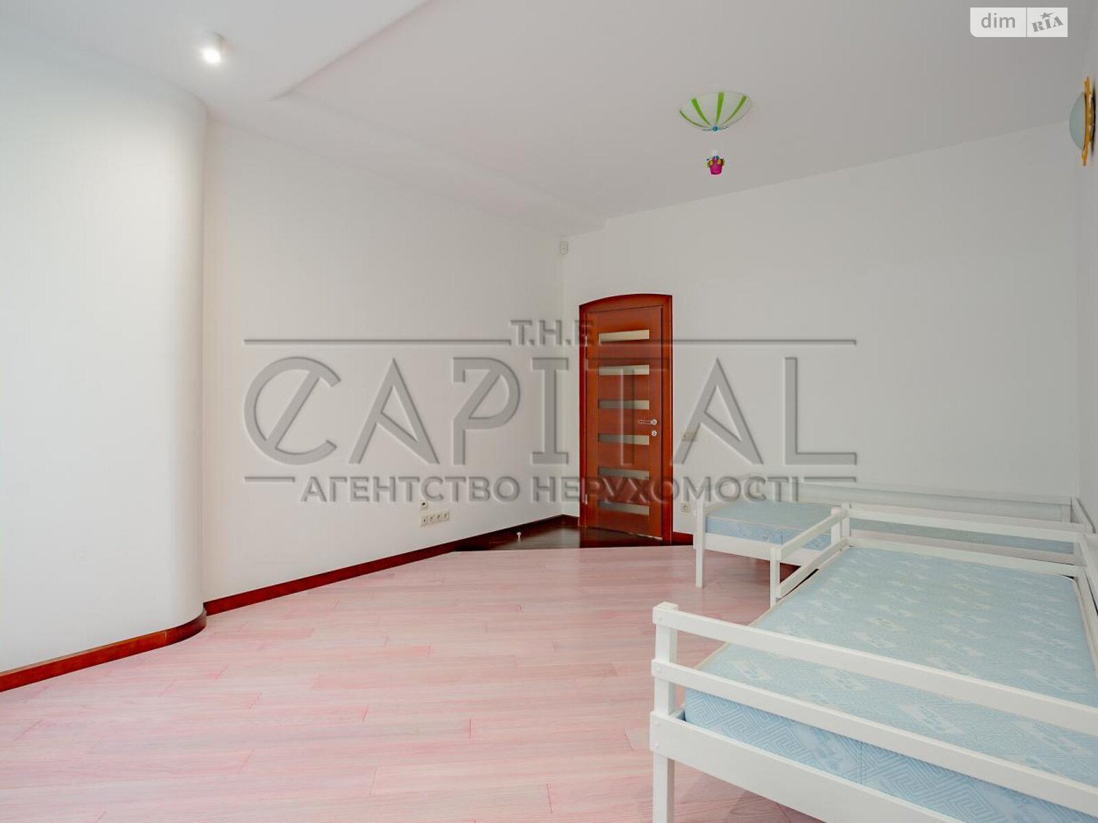 Продаж трикімнатної квартири в Києві, на вул. Андрія Верхогляда 3, район Чорна Гора фото 1