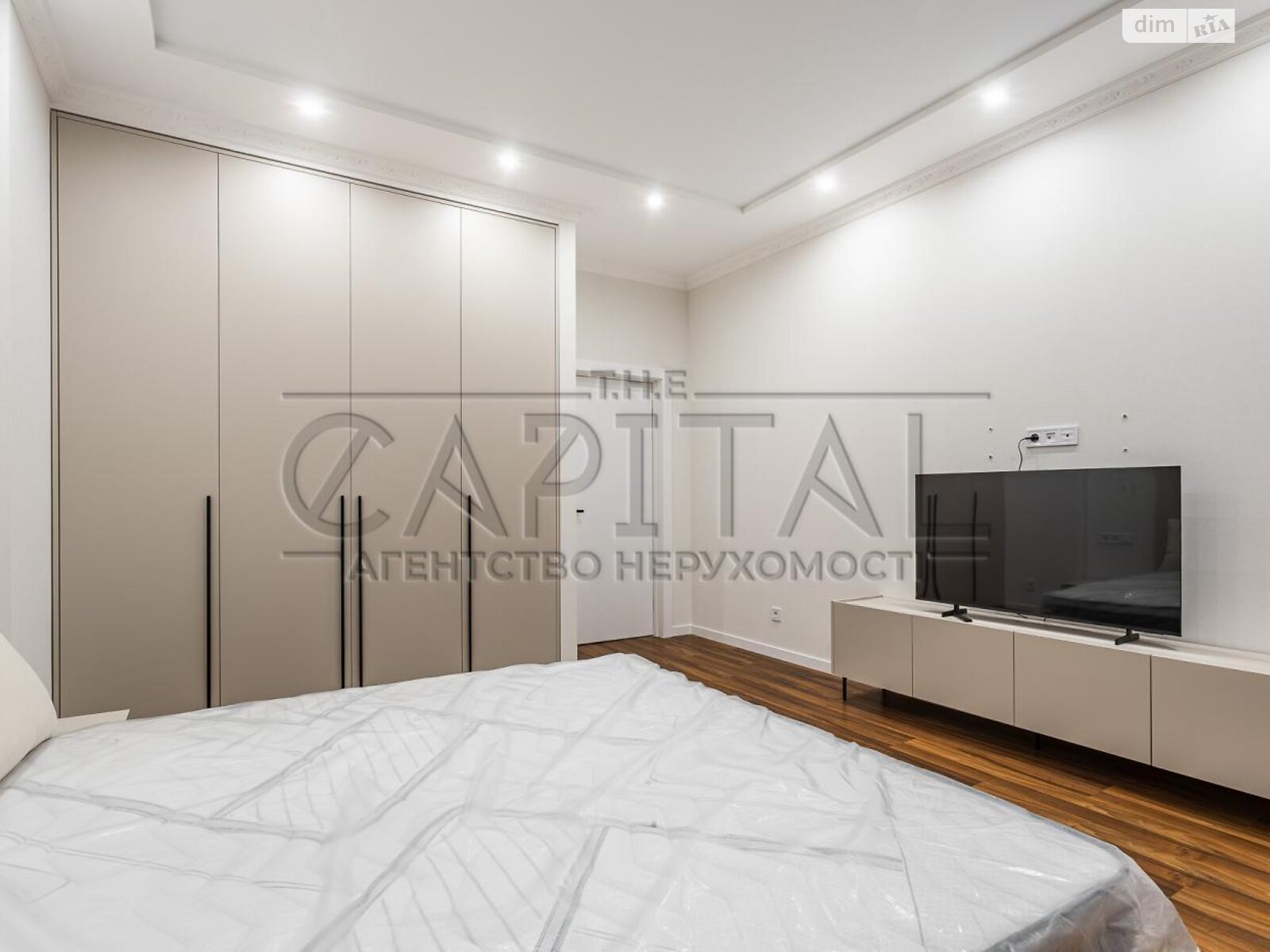 Продажа трехкомнатной квартиры в Киеве, на ул. Андрея Верхогляда 12, район Черная Гора фото 1 Продажа трехкомнатной квартиры в Киеве, на ул. Андрея Верхогляда 12, район Черная Гора фото 1