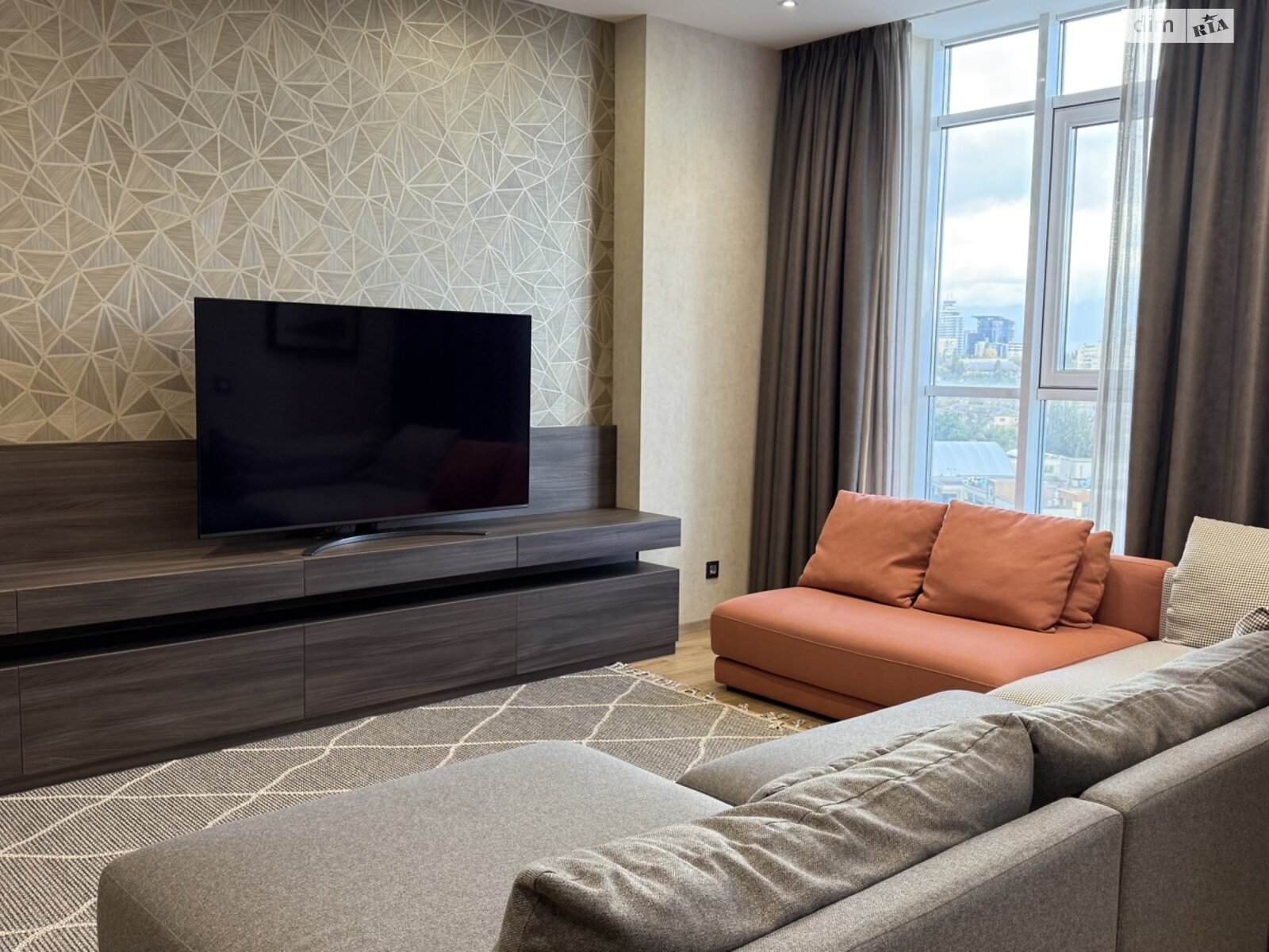 Продажа пятикомнатной квартиры в Киеве, на ул. Андрея Верхогляда 15А, район Черная Гора фото 1 Продажа пятикомнатной квартиры в Киеве, на ул. Андрея Верхогляда 15А, район Черная Гора фото 1