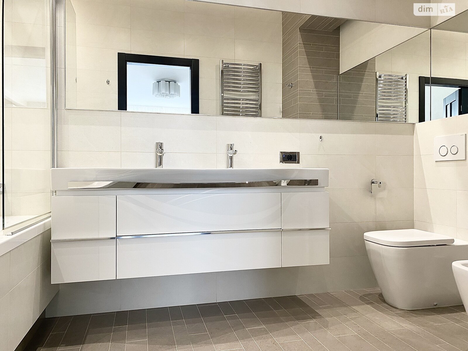 Продаж трикімнатної квартири в Києві, на вул. Андрія Верхогляда 9, район Чорна Гора фото 1