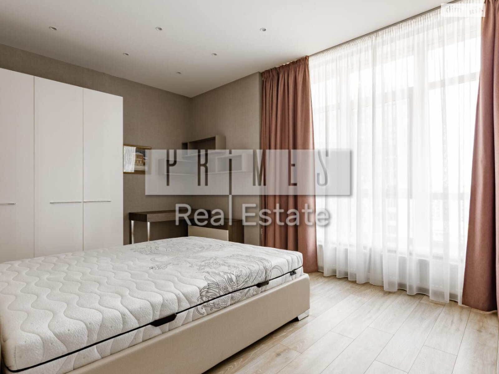 Продаж п`ятикімнатної квартири в Києві, на вул. Андрія Верхогляда 14, район Чорна Гора фото 1 Продаж п`ятикімнатної квартири в Києві, на вул. Андрія Верхогляда 14, район Чорна Гора фото 1