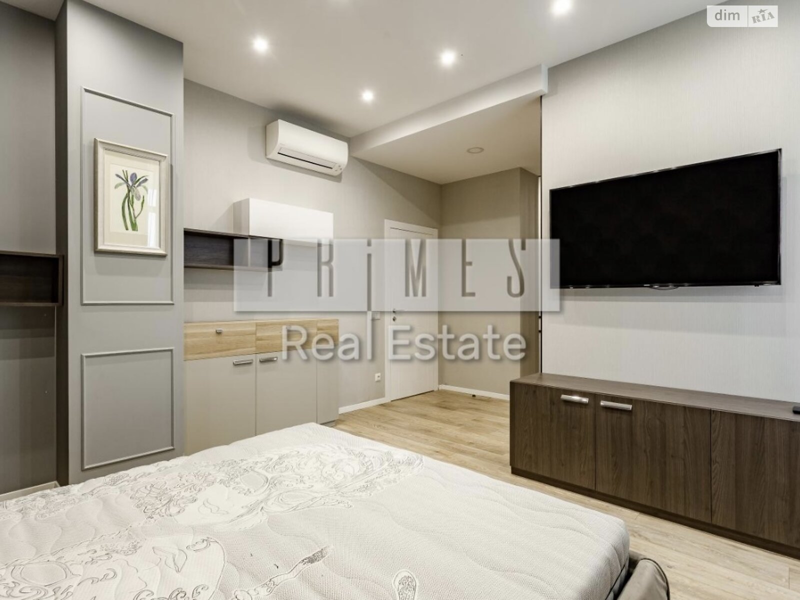 Продаж п`ятикімнатної квартири в Києві, на вул. Андрія Верхогляда 14, район Чорна Гора фото 1 Продаж п`ятикімнатної квартири в Києві, на вул. Андрія Верхогляда 14, район Чорна Гора фото 1