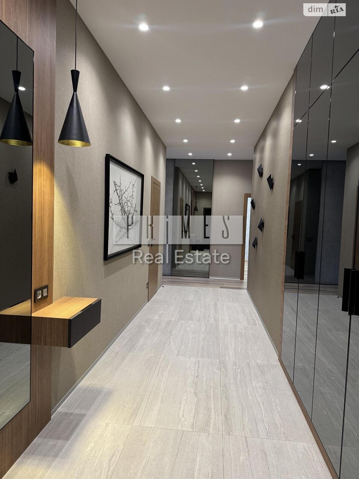 Продаж чотирикімнатної квартири в Києві, на вул. Андрія Верхогляда 15А, район Чорна Гора фото 1 Продаж чотирикімнатної квартири в Києві, на вул. Андрія Верхогляда 15А, район Чорна Гора фото 1