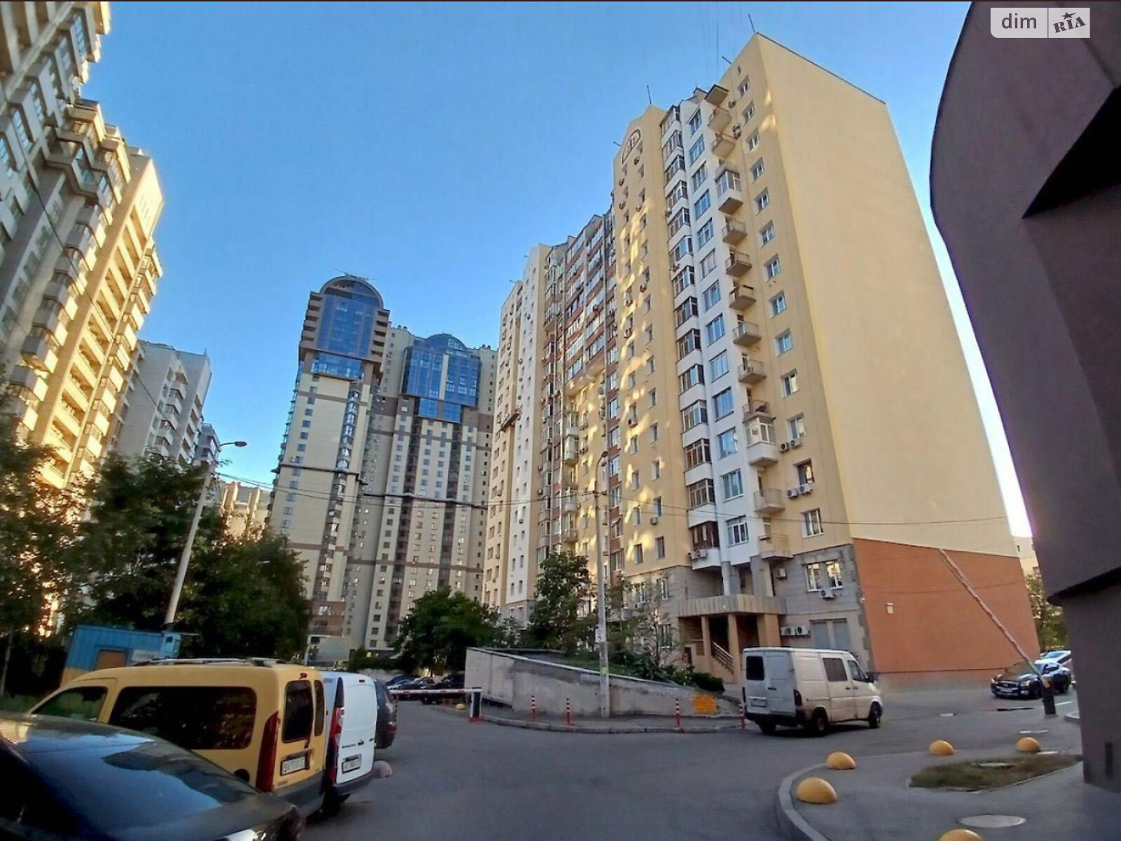 Продаж чотирикімнатної квартири в Києві, на вул. Андрія Верхогляда 4, район Чорна Гора фото 1 Продаж чотирикімнатної квартири в Києві, на вул. Андрія Верхогляда 4, район Чорна Гора фото 1