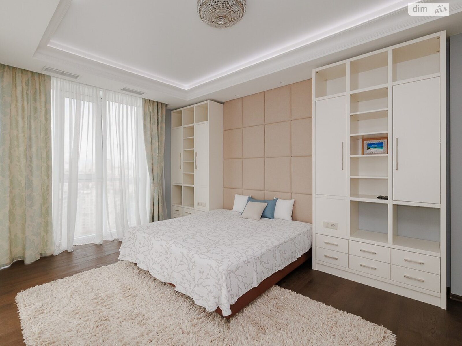 Продаж трикімнатної квартири в Києві, на вул. Андрія Верхогляда 7, район Чорна Гора фото 1