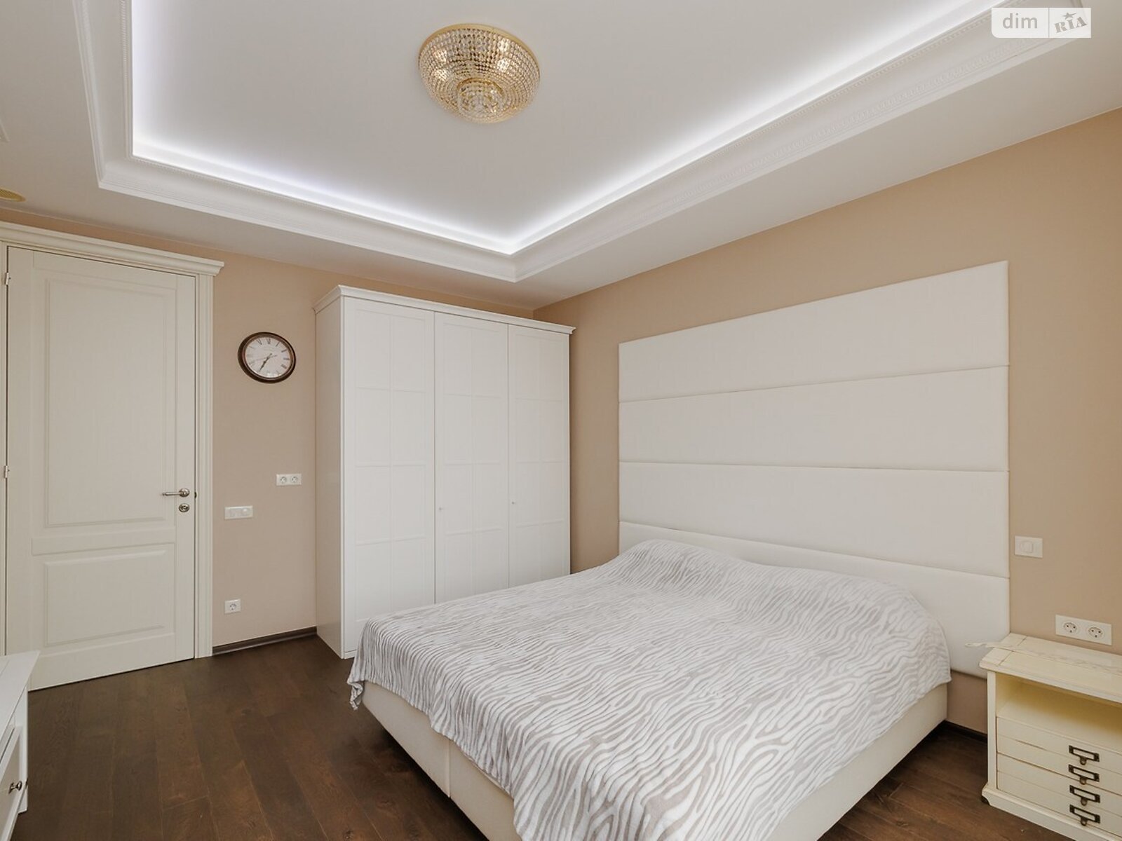 Продаж трикімнатної квартири в Києві, на вул. Андрія Верхогляда 7, район Чорна Гора фото 1