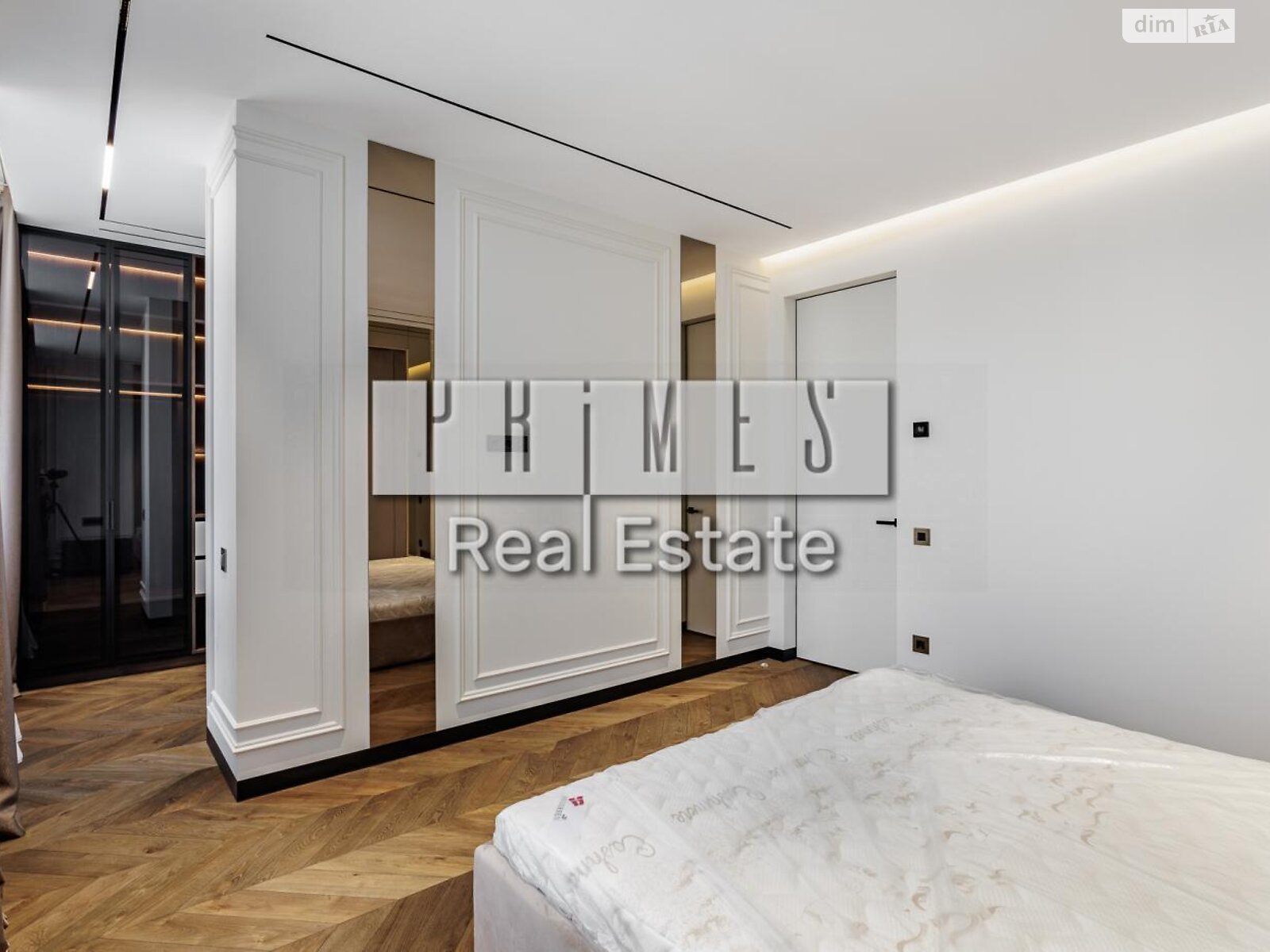 Продажа четырехкомнатной квартиры в Киеве, на ул. Андрея Верхогляда 17Б, район Печерский фото 1 Продажа четырехкомнатной квартиры в Киеве, на ул. Андрея Верхогляда 17Б, район Печерский фото 1