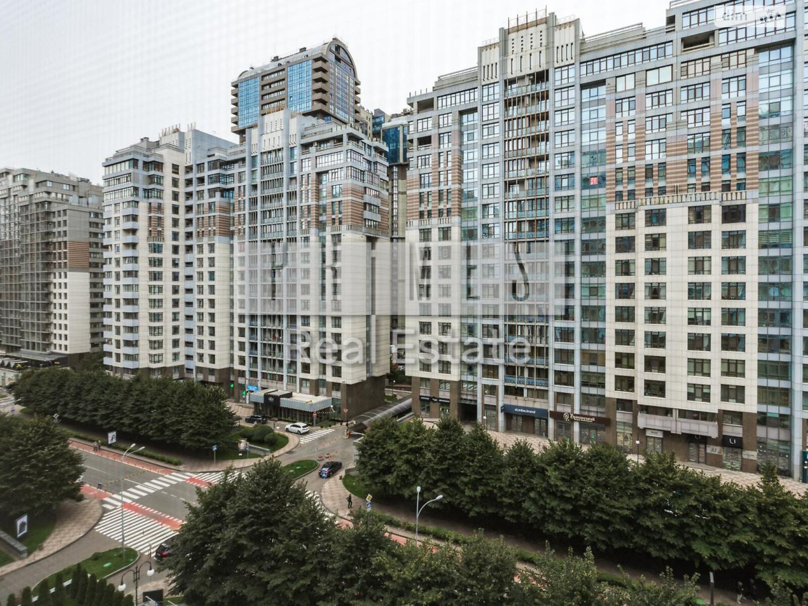 Продажа трехкомнатной квартиры в Киеве, на ул. Андрея Верхогляда 3, район Черная Гора фото 1 Продажа трехкомнатной квартиры в Киеве, на ул. Андрея Верхогляда 3, район Черная Гора фото 1