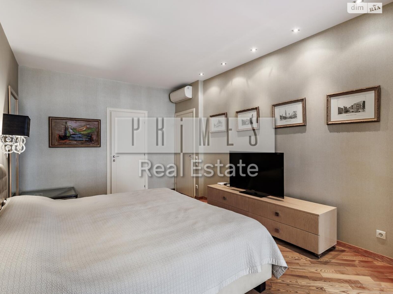 Продажа трехкомнатной квартиры в Киеве, на ул. Андрея Верхогляда 3, район Черная Гора фото 1 Продажа трехкомнатной квартиры в Киеве, на ул. Андрея Верхогляда 3, район Черная Гора фото 1