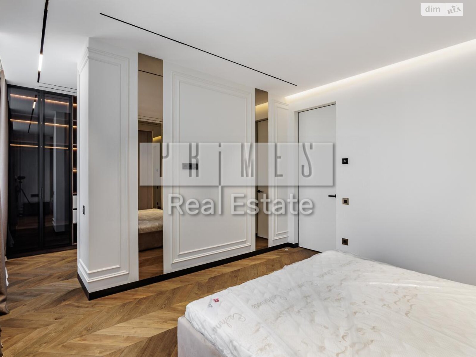 Продажа четырехкомнатной квартиры в Киеве, на ул. Андрея Верхогляда 17В, район Черная Гора фото 1 Продажа четырехкомнатной квартиры в Киеве, на ул. Андрея Верхогляда 17В, район Черная Гора фото 1