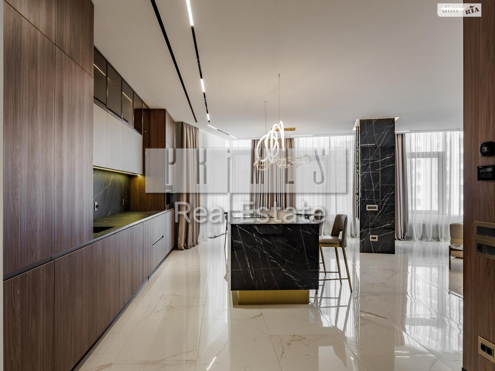 Продажа четырехкомнатной квартиры в Киеве, на ул. Андрея Верхогляда 17В, район Черная Гора фото 1 Продажа четырехкомнатной квартиры в Киеве, на ул. Андрея Верхогляда 17В, район Черная Гора фото 1