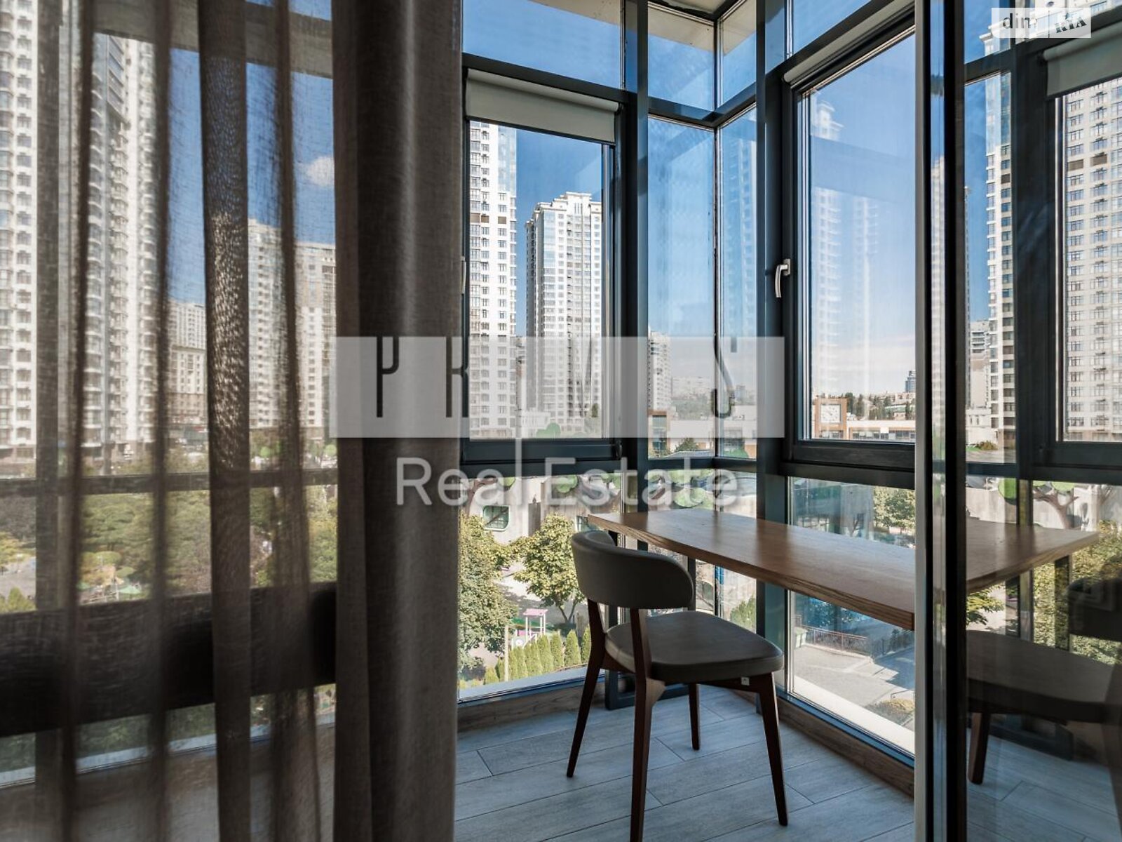 Продажа четырехкомнатной квартиры в Киеве, на ул. Андрея Верхогляда 11В, район Черная Гора фото 1 Продажа четырехкомнатной квартиры в Киеве, на ул. Андрея Верхогляда 11В, район Черная Гора фото 1